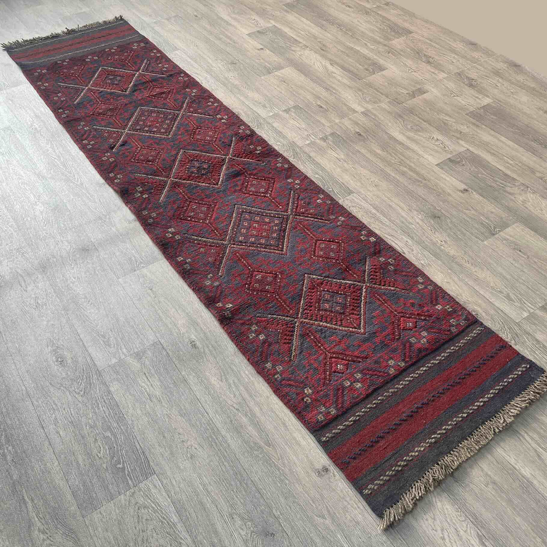 Afghan Mushwani Runner