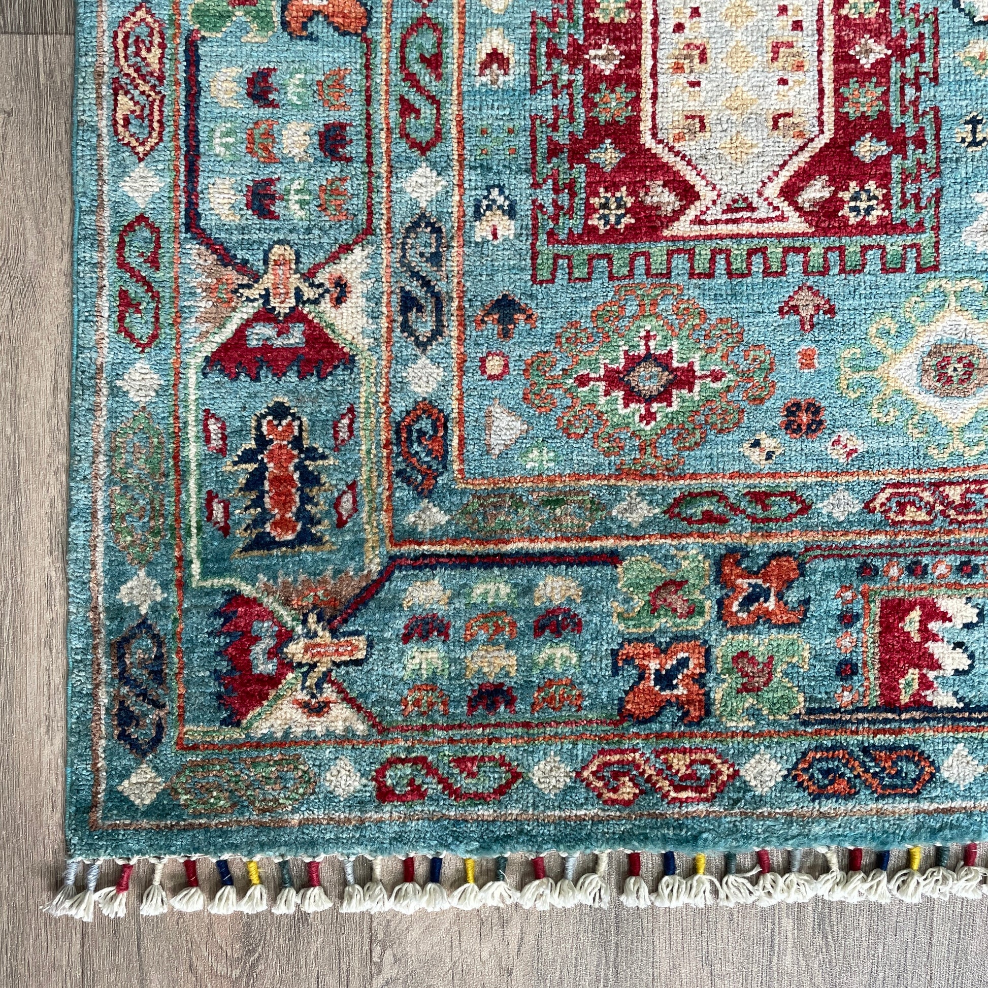 277 x 192 cm | Afghan Sultani Rug