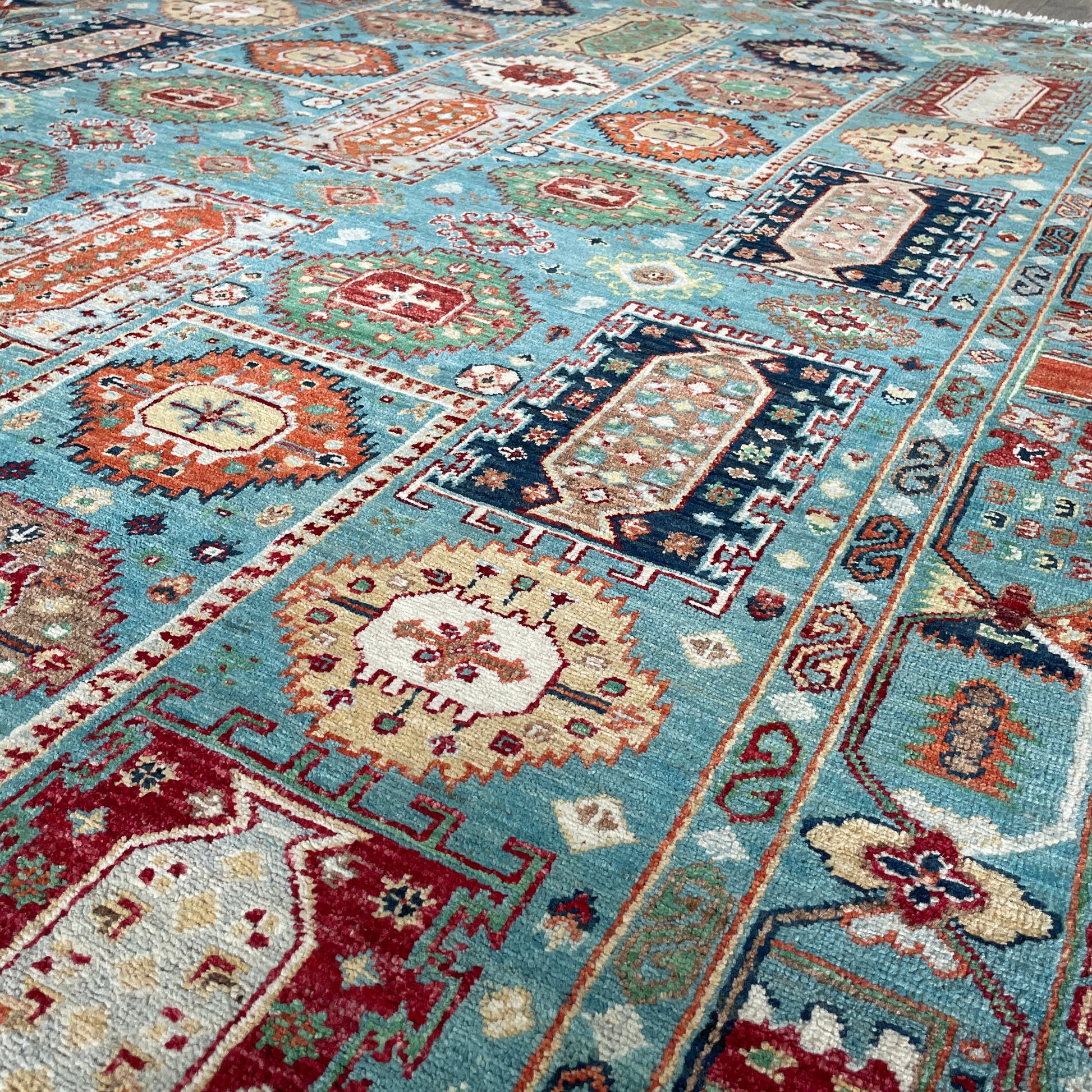 277 x 192 cm | Afghan Sultani Rug
