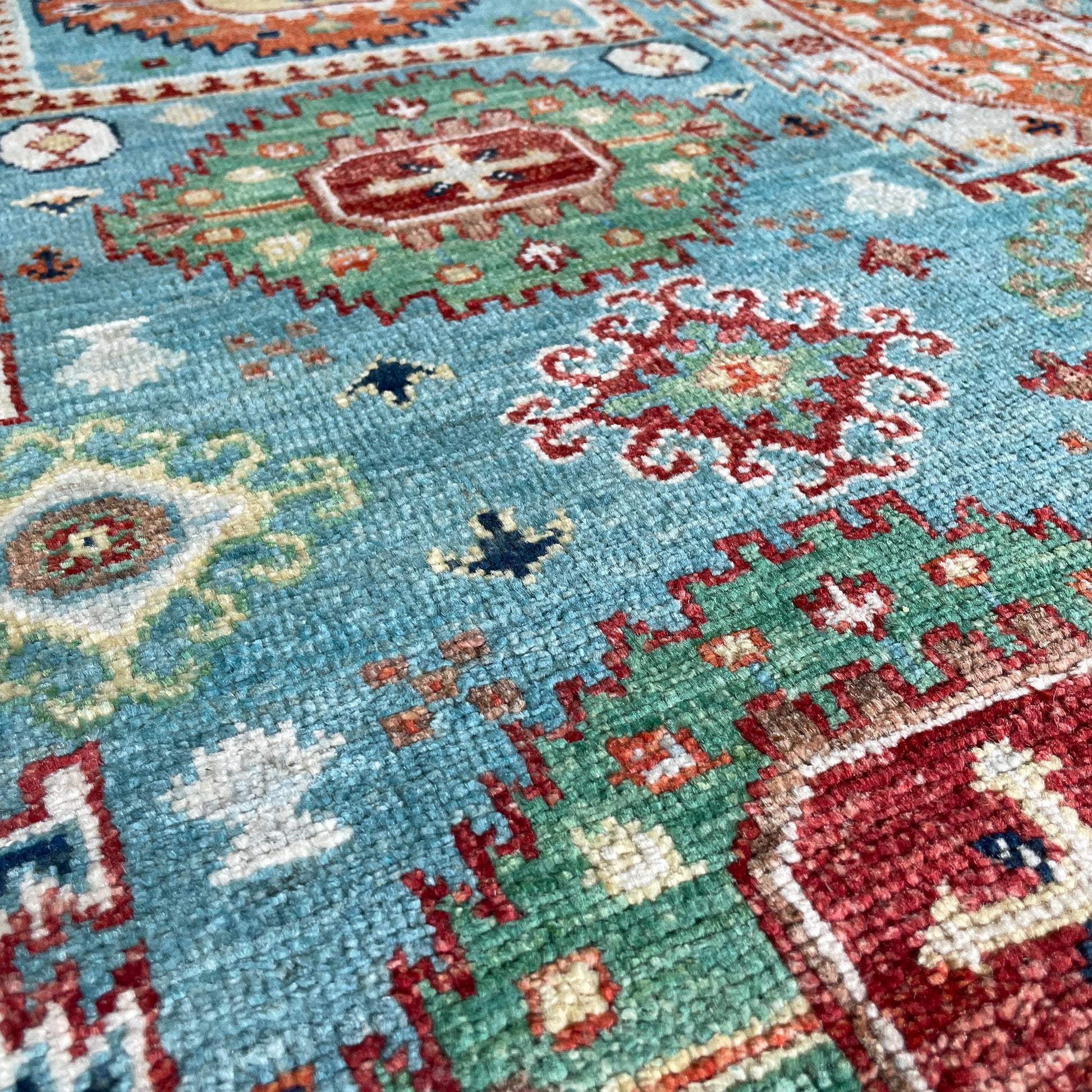 277 x 192 cm | Afghan Sultani Rug