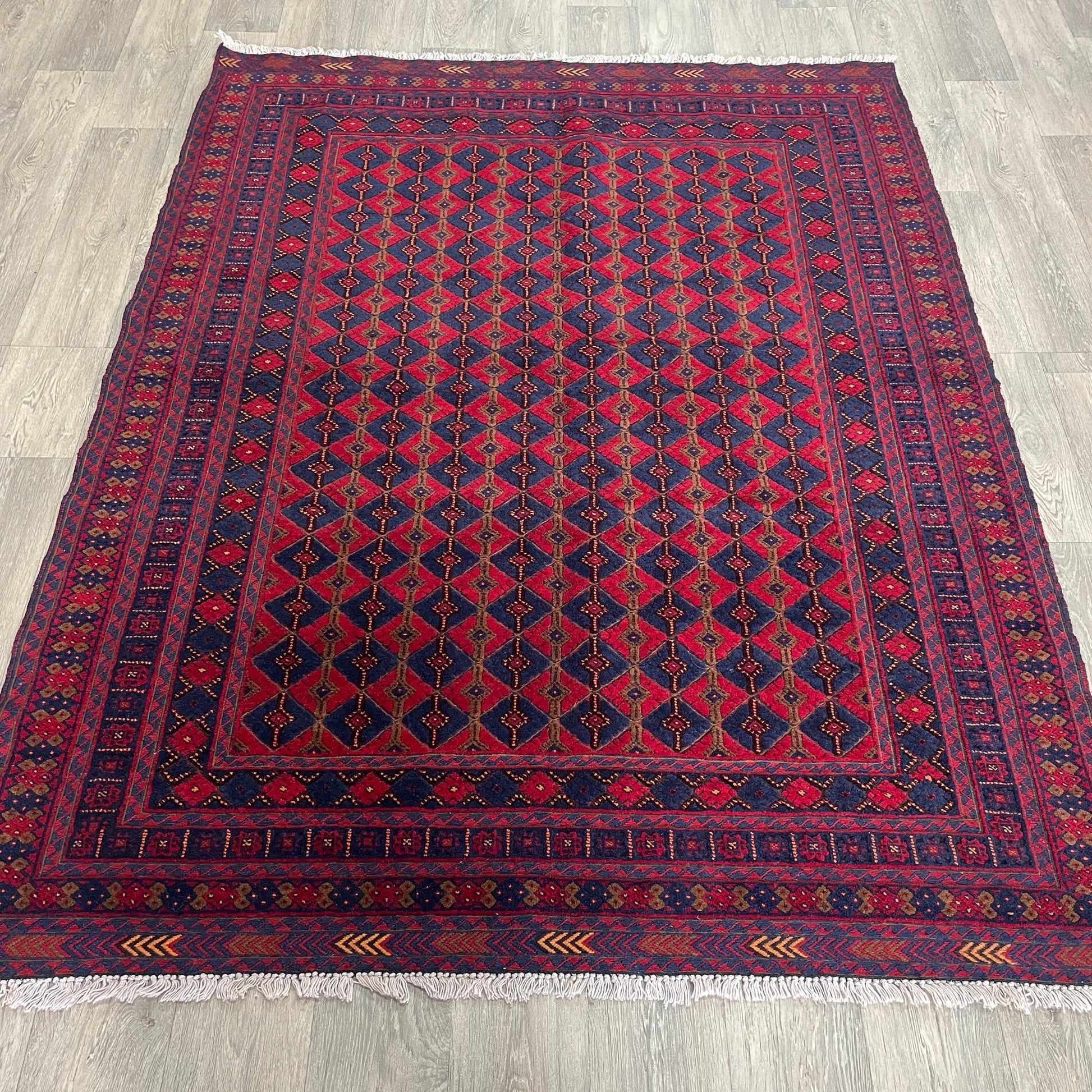 202 x 156 cm | Afghan Fine Mushwani Rug