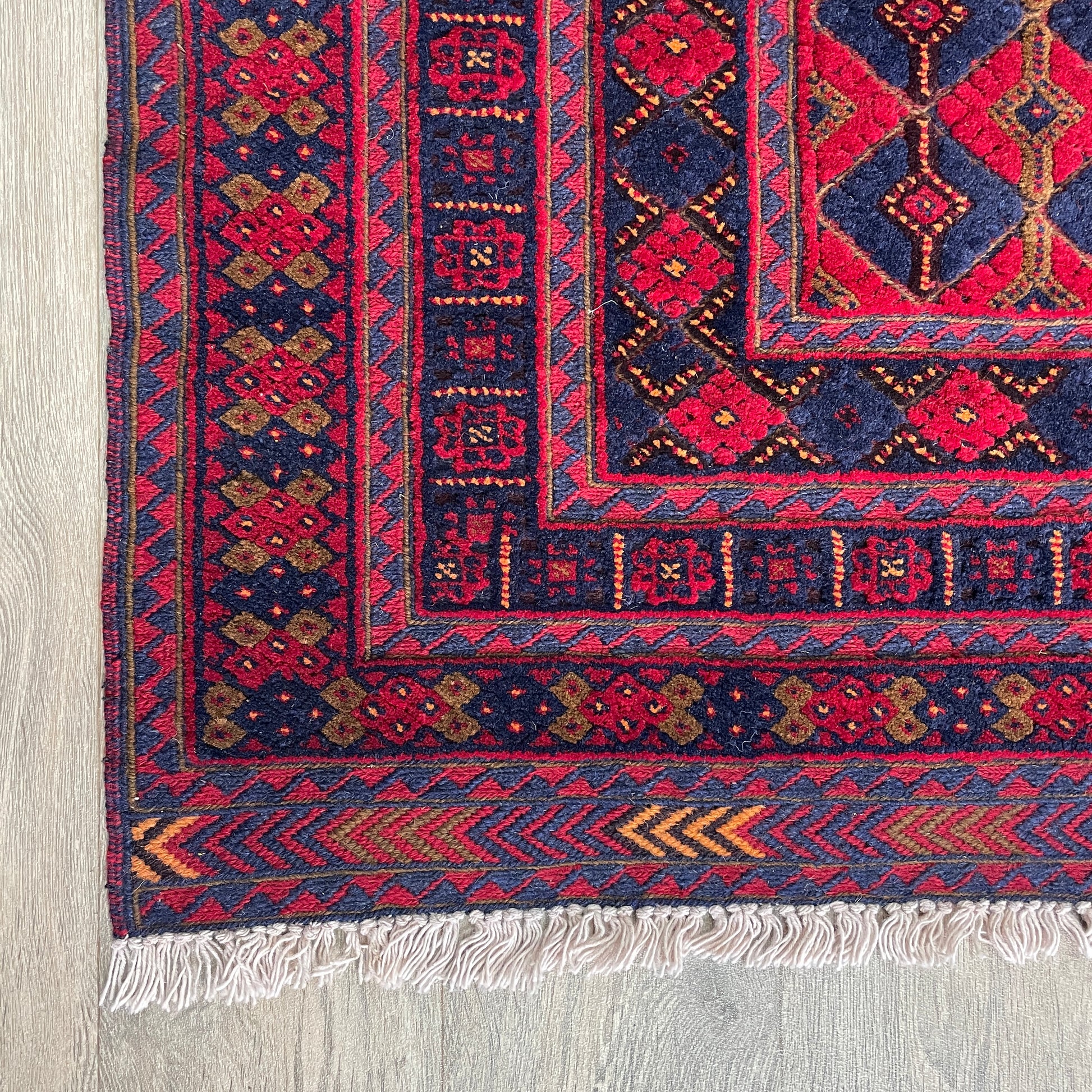 202 x 156 cm | Afghan Fine Mushwani Rug