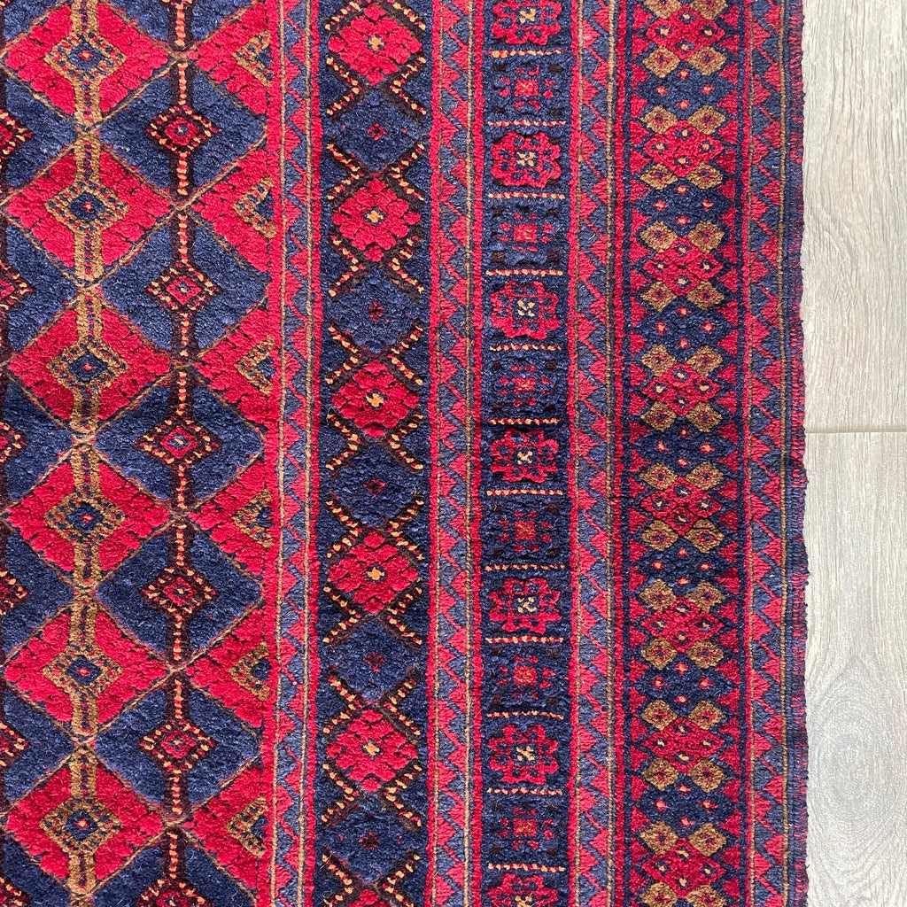 202 x 156 cm | Afghan Fine Mushwani Rug (Belgian Wool)