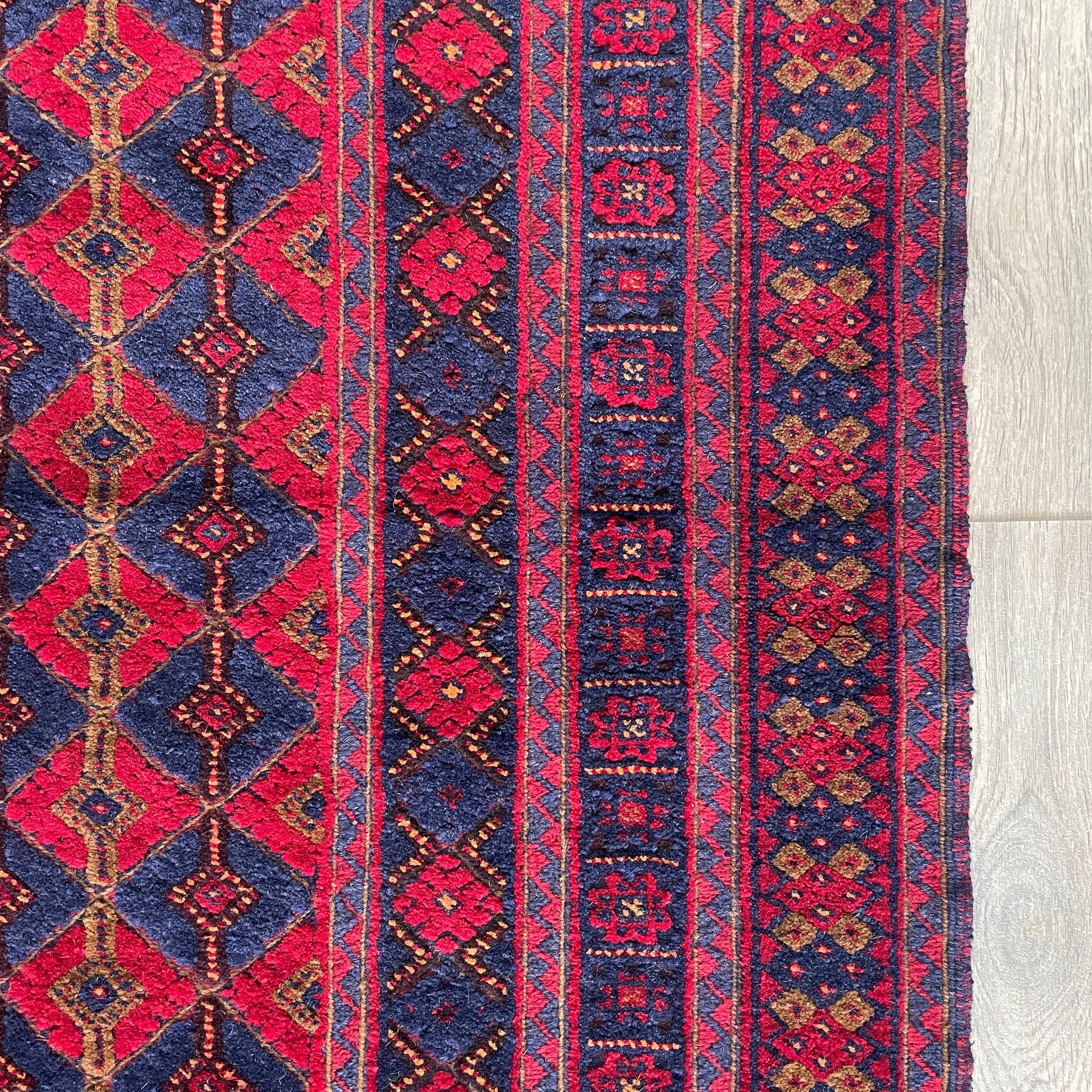 202 x 156 cm | Afghan Fine Mushwani Rug