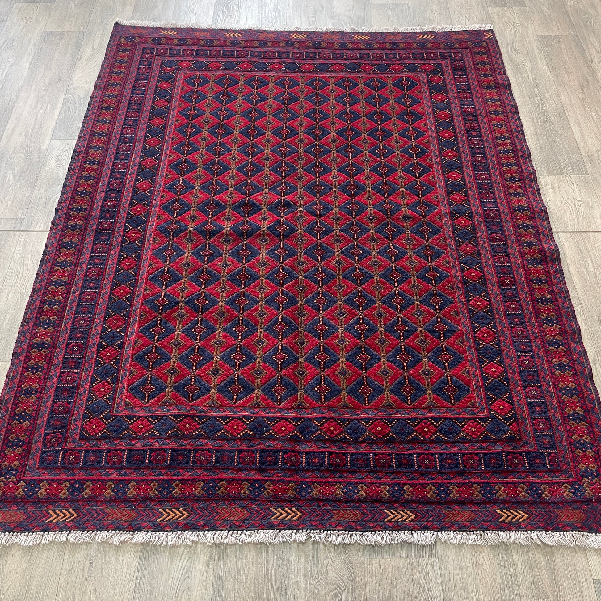 202 x 156 cm | Afghan Fine Mushwani Rug