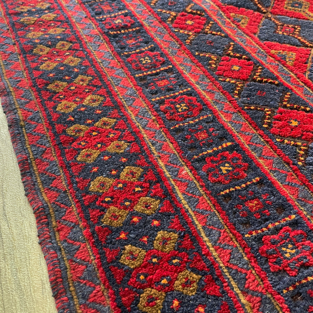 202 x 156 cm | Afghan Fine Mushwani Rug (Belgian Wool)