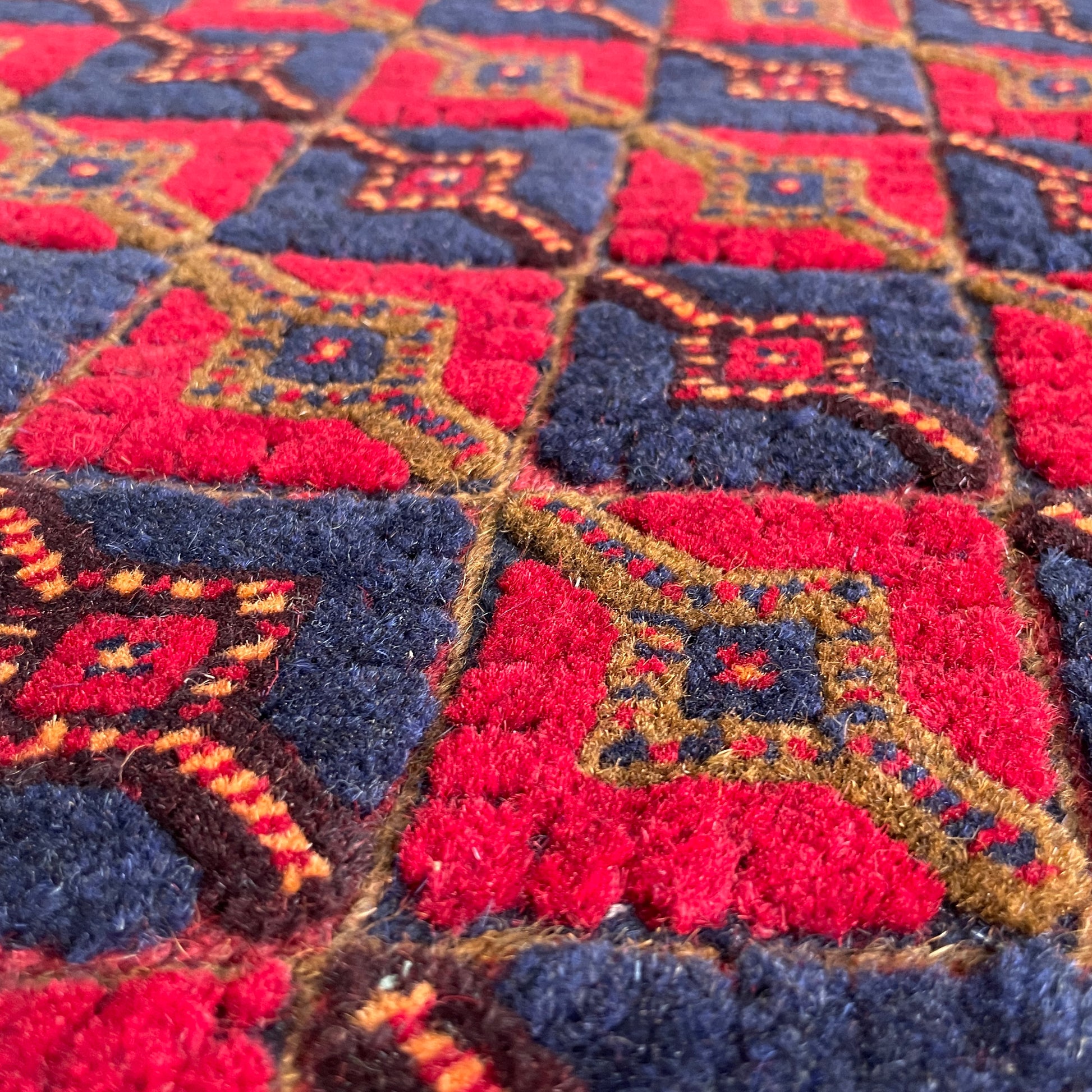 202 x 156 cm | Afghan Fine Mushwani Rug