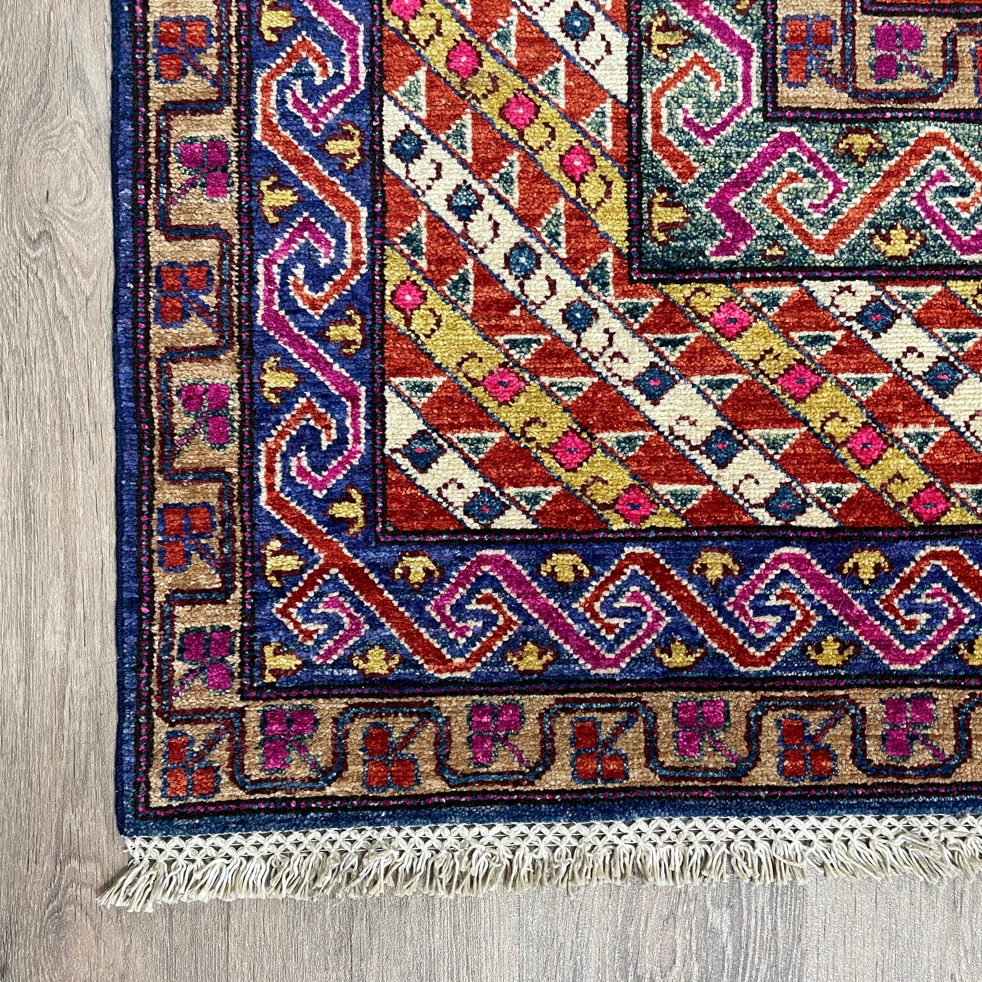 307 x 223 cm | Afghan Heriz Rug