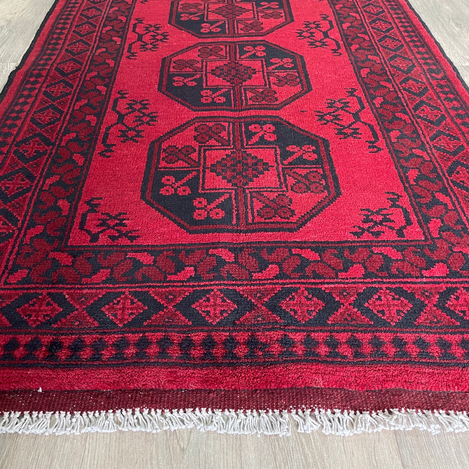 162 x 99 cm | Afghan Aqcha Rug