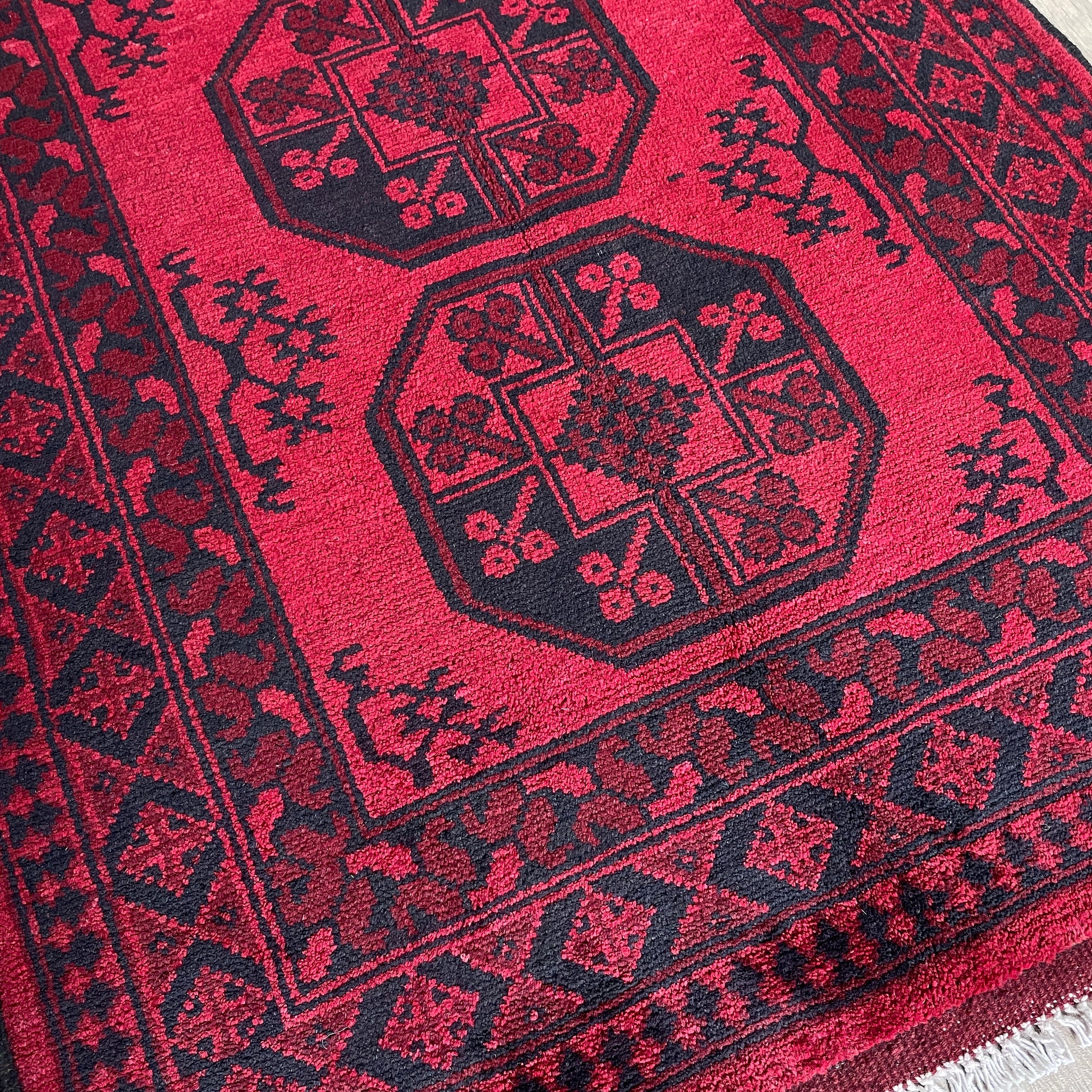 162 x 99 cm | Afghan Aqcha Rug