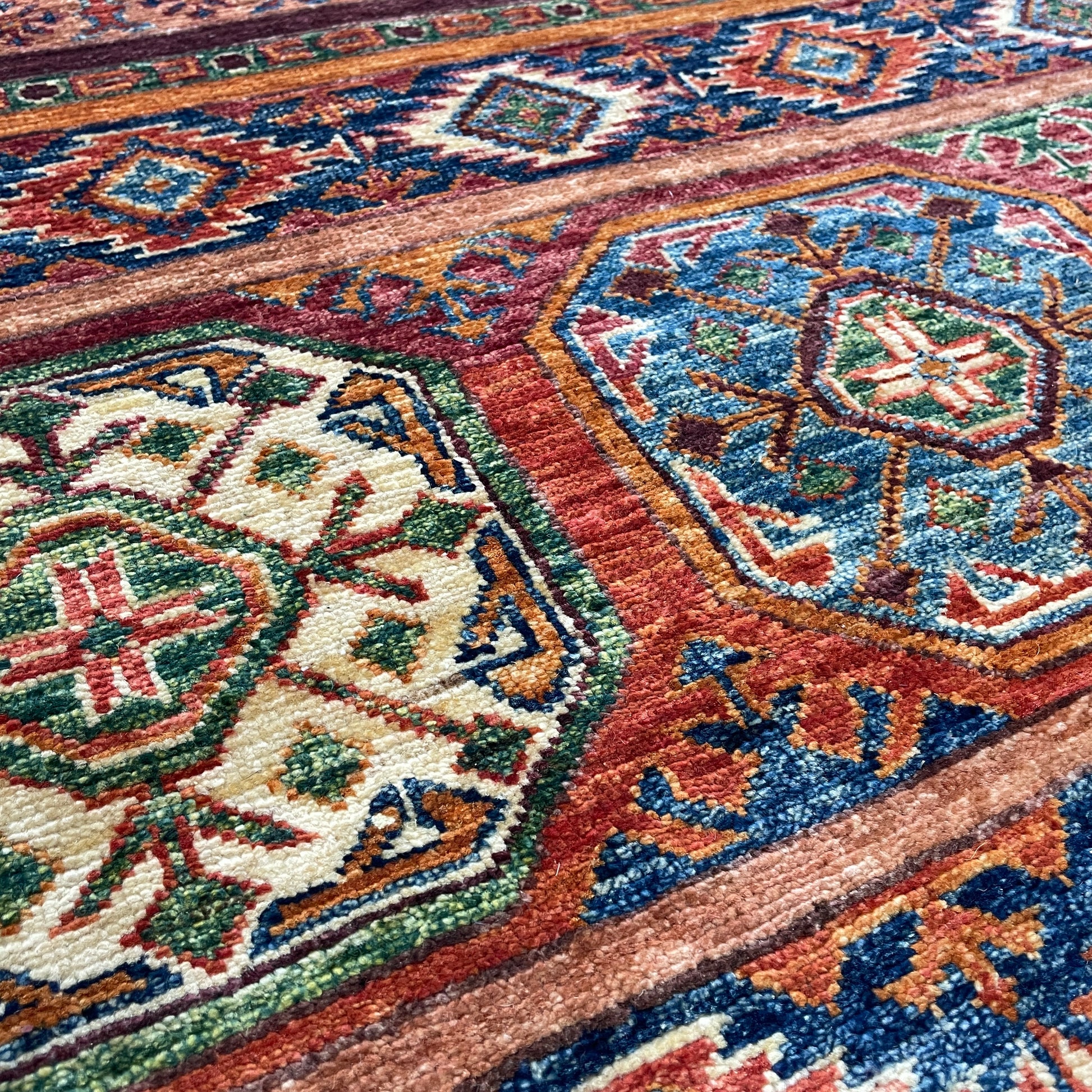 309 x 205 cm | Afghan Khorjin Rug