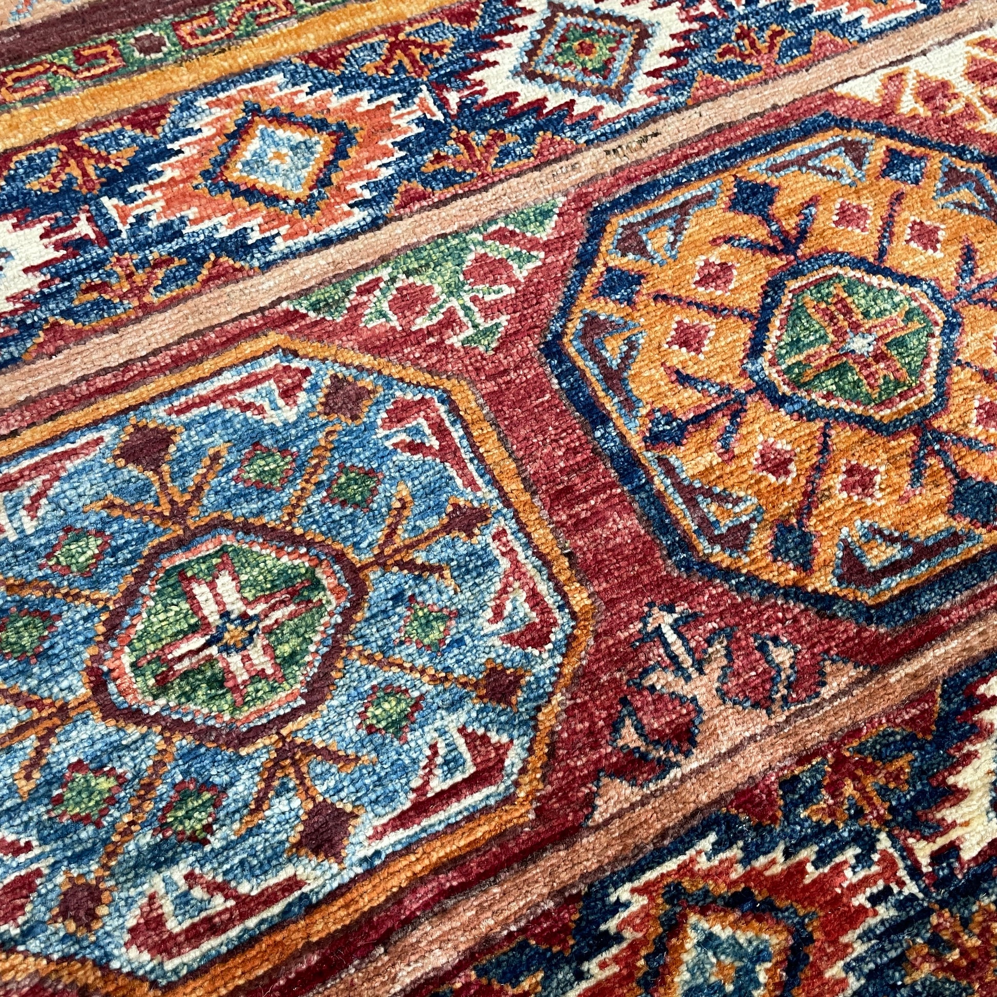 309 x 205 cm | Afghan Khorjin Rug