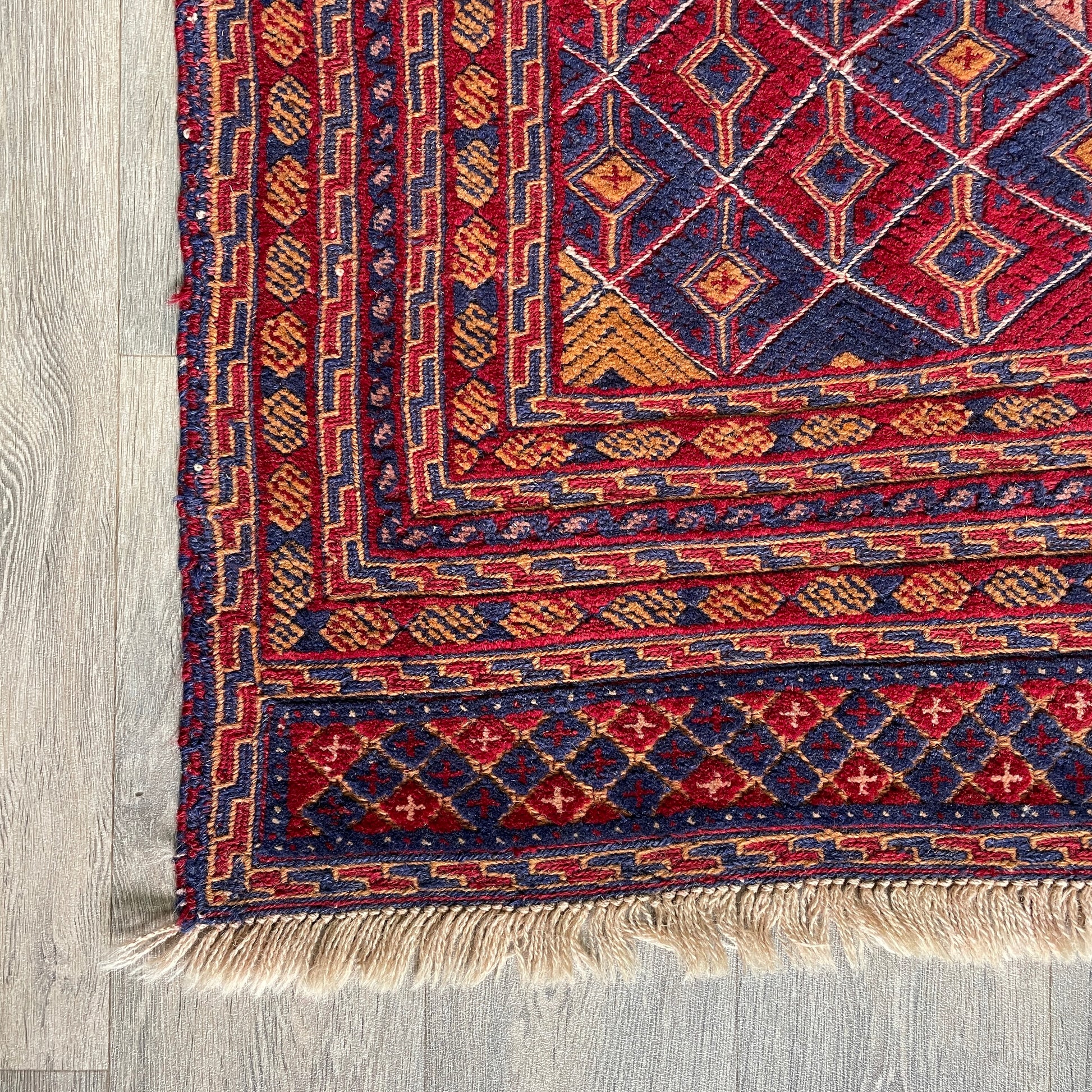 198 x 152 cm | Afghan Fine Mushwani Rug