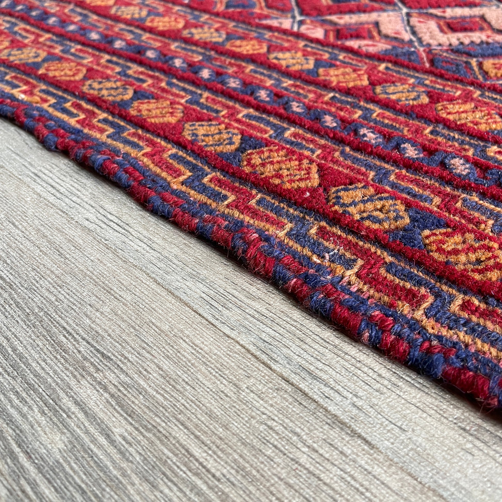198 x 152 cm | Afghan Fine Mushwani Rug