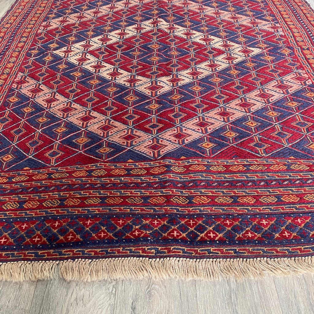198 x 152 cm | Afghan Fine Mushwani Rug