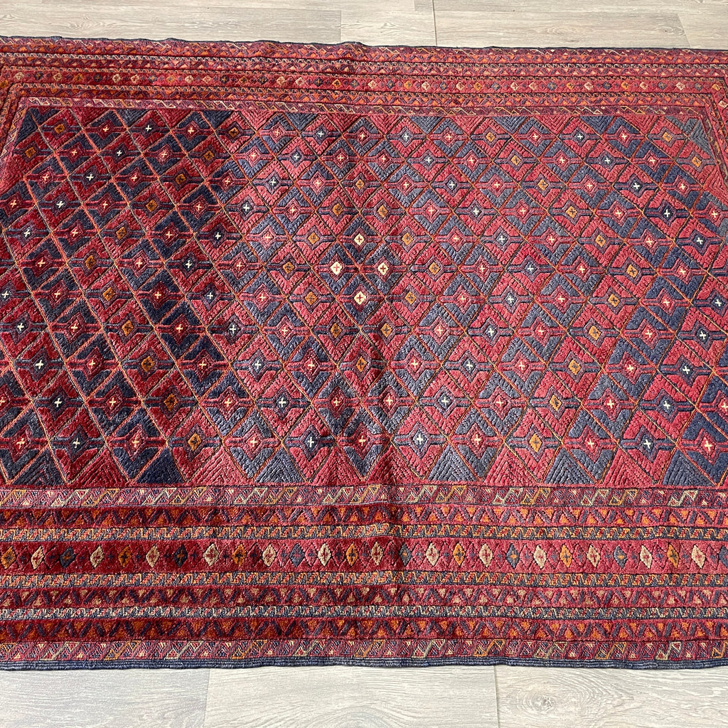 201 x 153 cm | Afghan Fine Mushwani Rug
