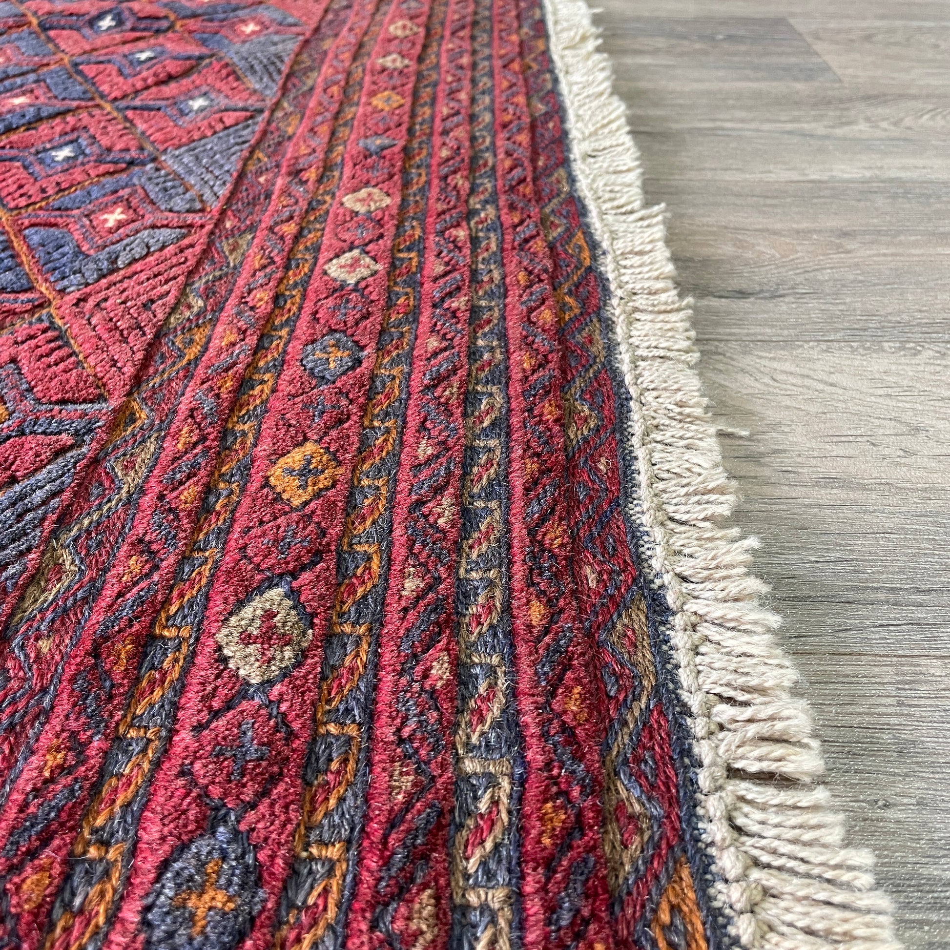 201 x 153 cm | Afghan Fine Mushwani Rug