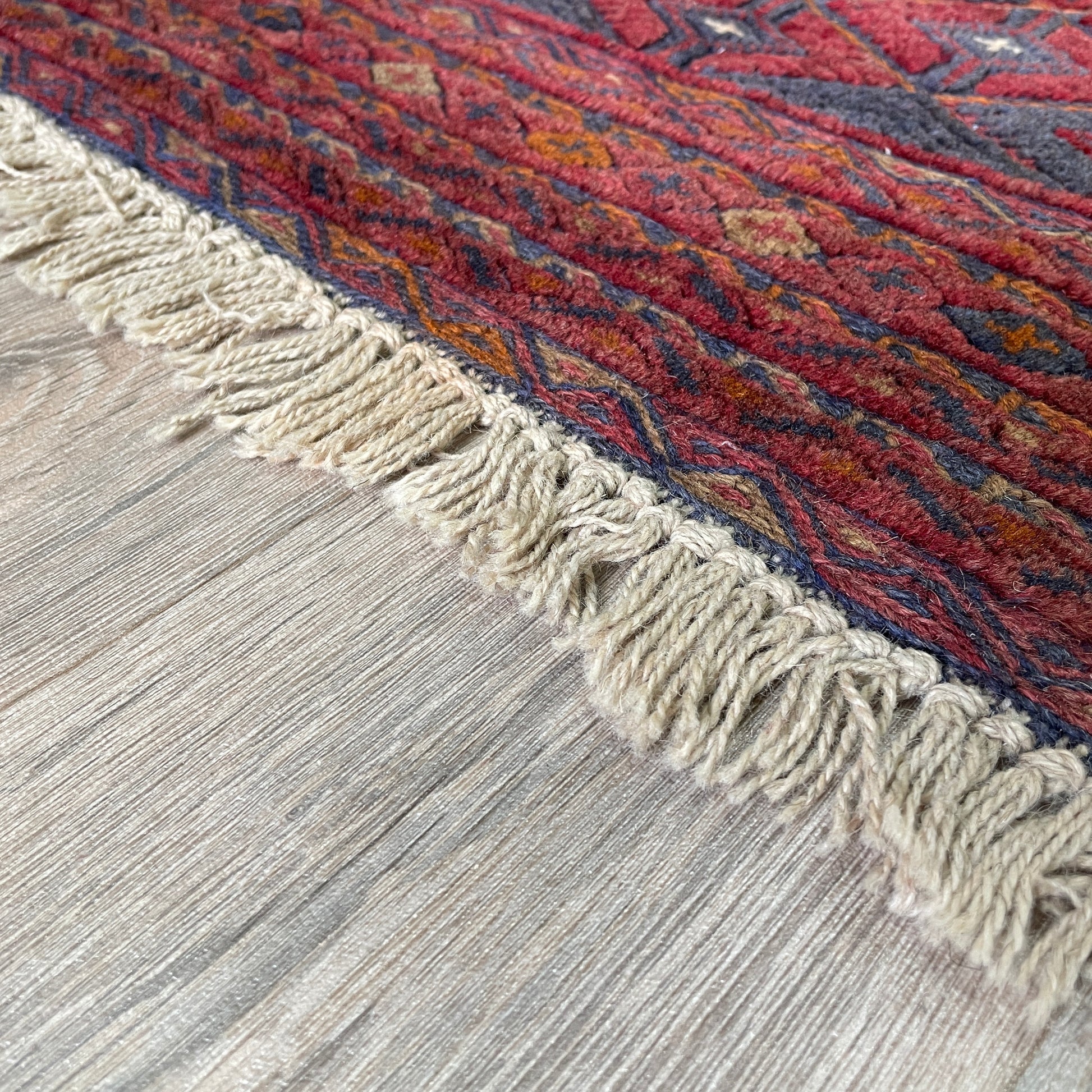 201 x 153 cm | Afghan Fine Mushwani Rug
