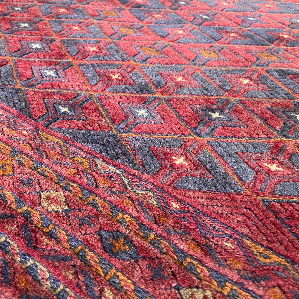 201 x 153 cm | Afghan Fine Mushwani Rug