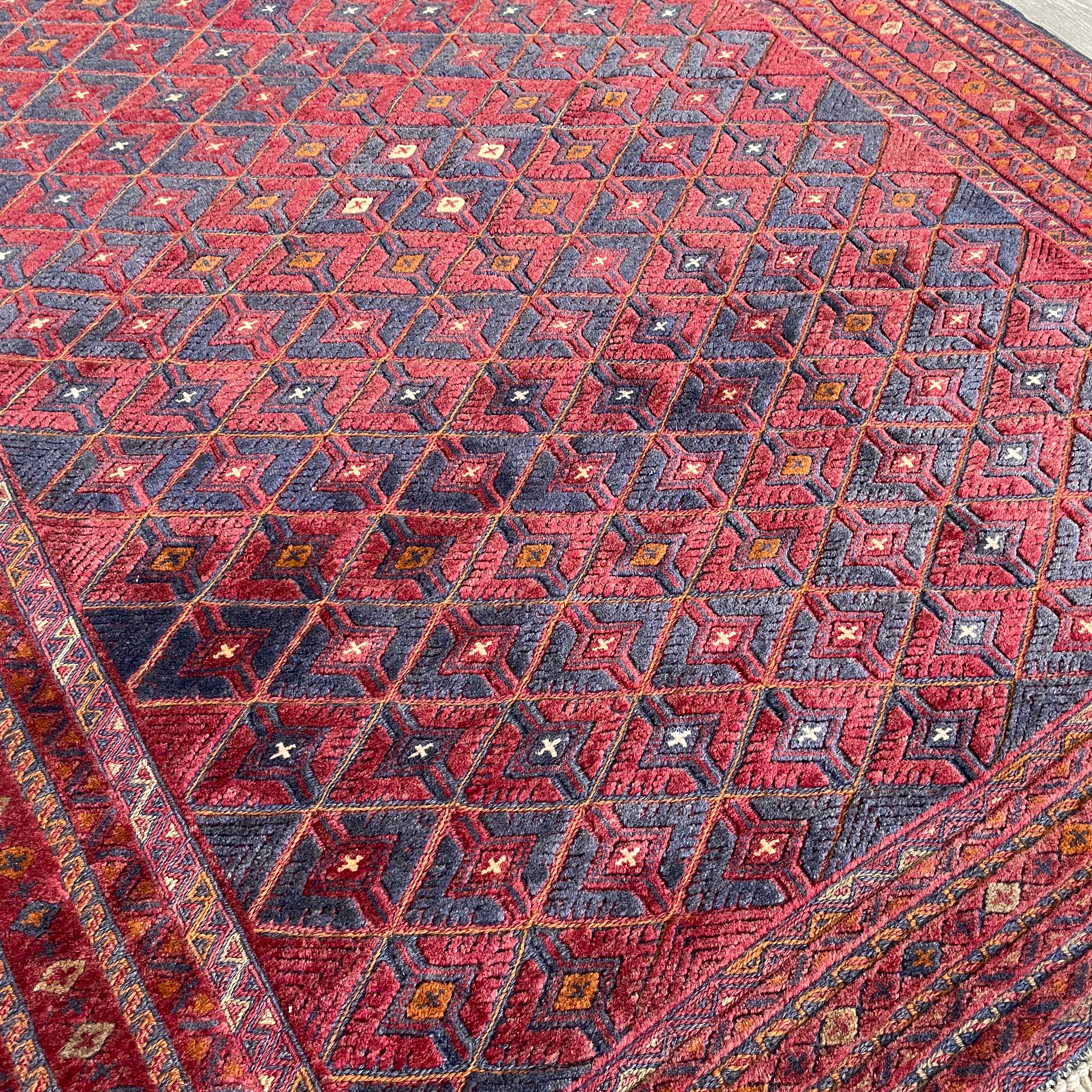 201 x 153 cm | Afghan Fine Mushwani Rug - Khorasan Rugs