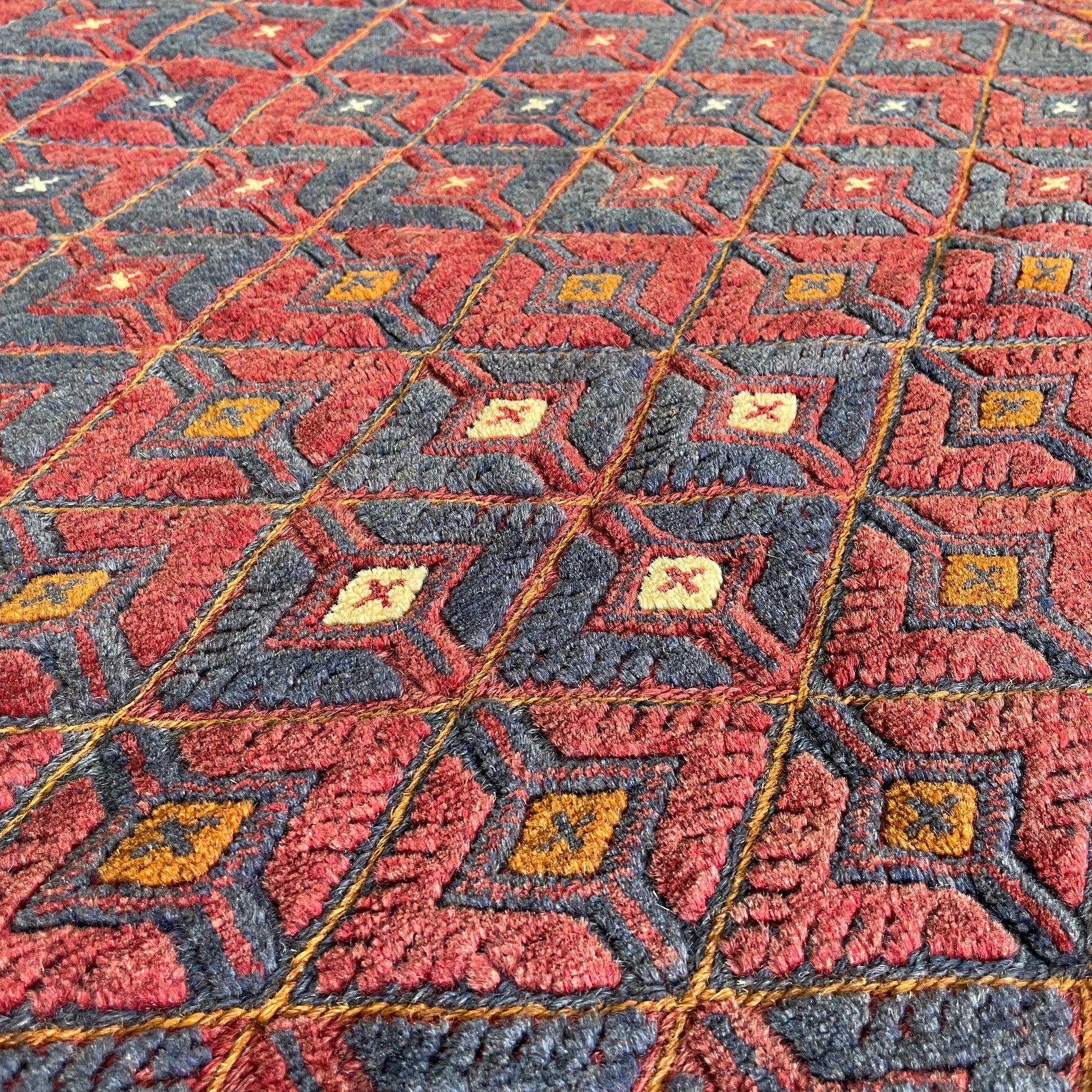 201 x 153 cm | Afghan Fine Mushwani Rug