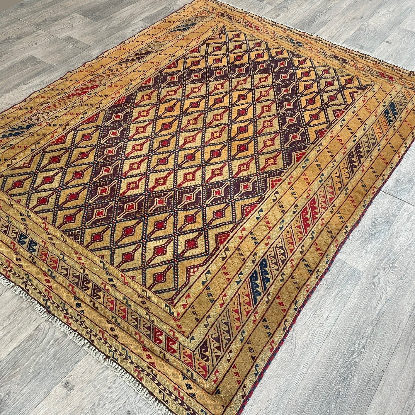 196 x 149 cm | Afghan Fine Mushwani Rug (Belgian Wool)