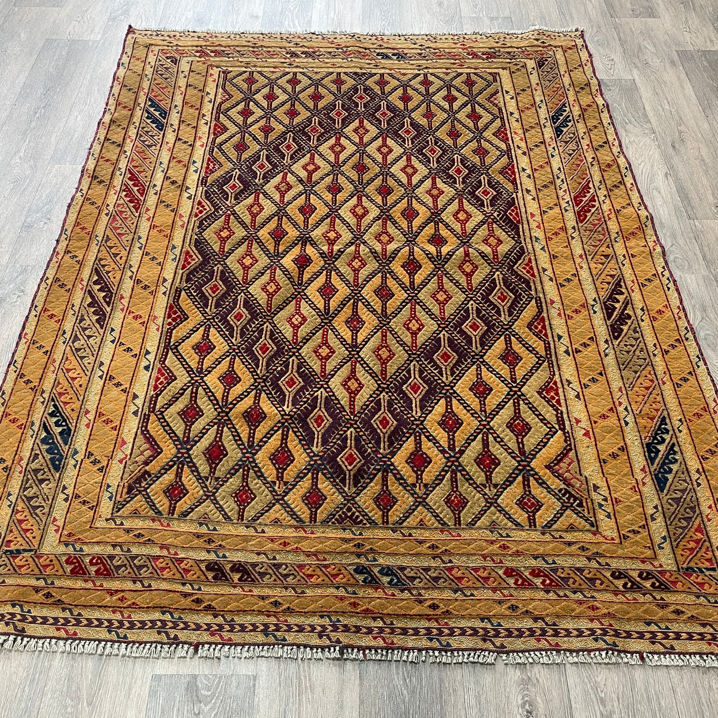 196 x 149 cm | Afghan Fine Mushwani Rug (Belgian Wool)