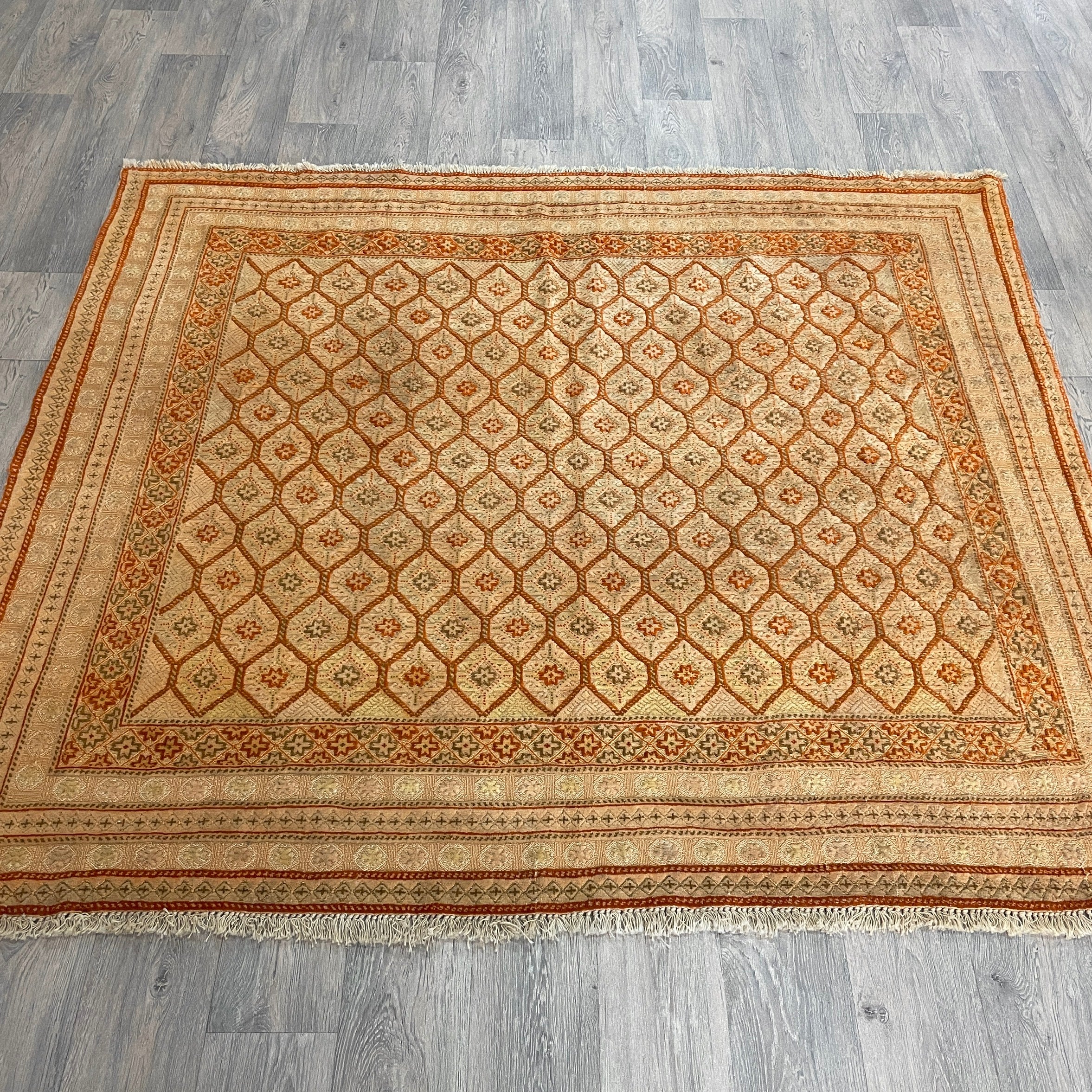 192 x 170 cm | Afghan Fine Mushwani Rug (Belgian Wool)