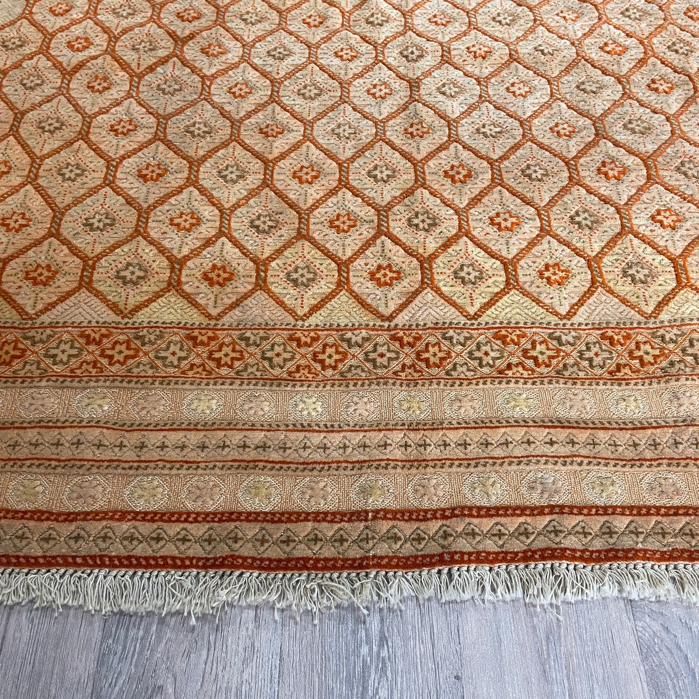 192 x 170 cm | Afghan Fine Mushwani Rug (Belgian Wool)
