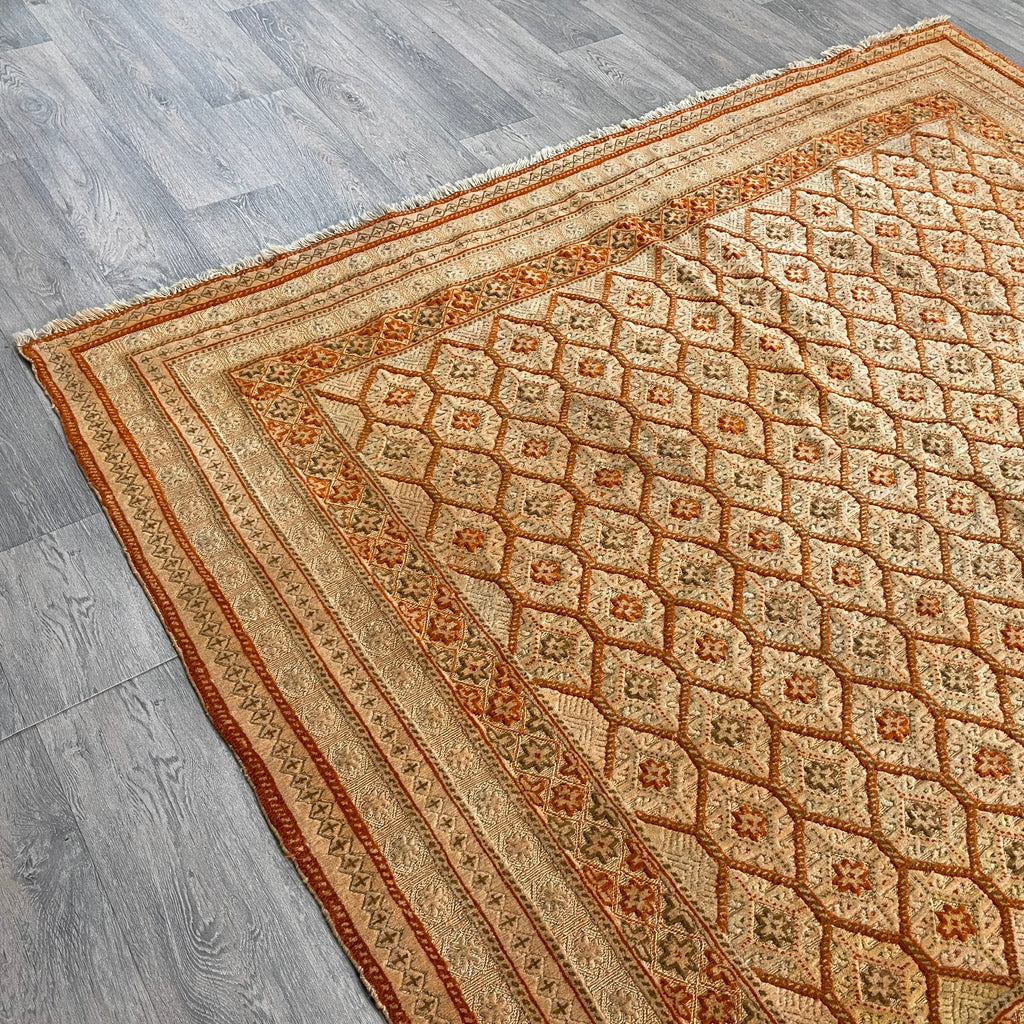 192 x 170 cm | Afghan Fine Mushwani Rug (Belgian Wool)