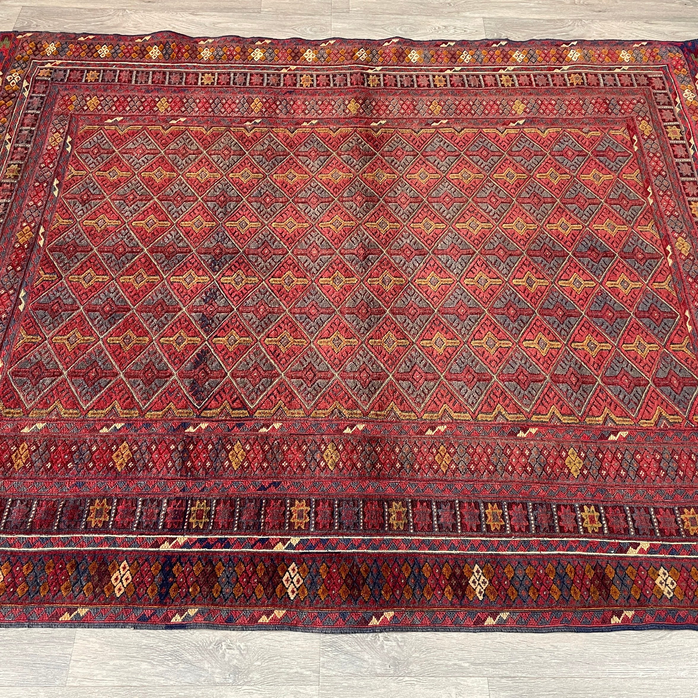 186 x 149 cm | Afghan Fine Mushwani Rug (Belgian Wool)