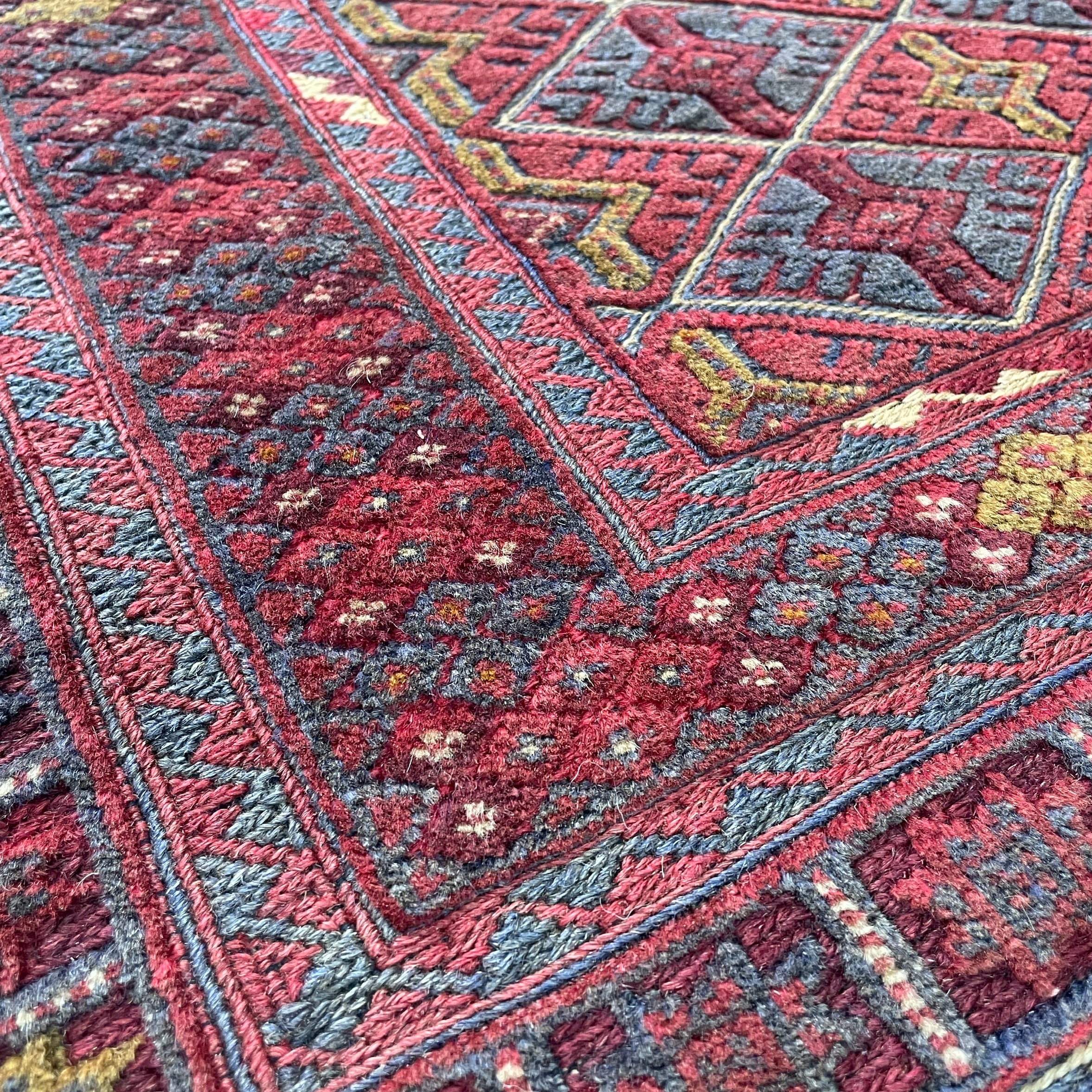 186 x 149 cm | Afghan Fine Mushwani Rug (Belgian Wool)