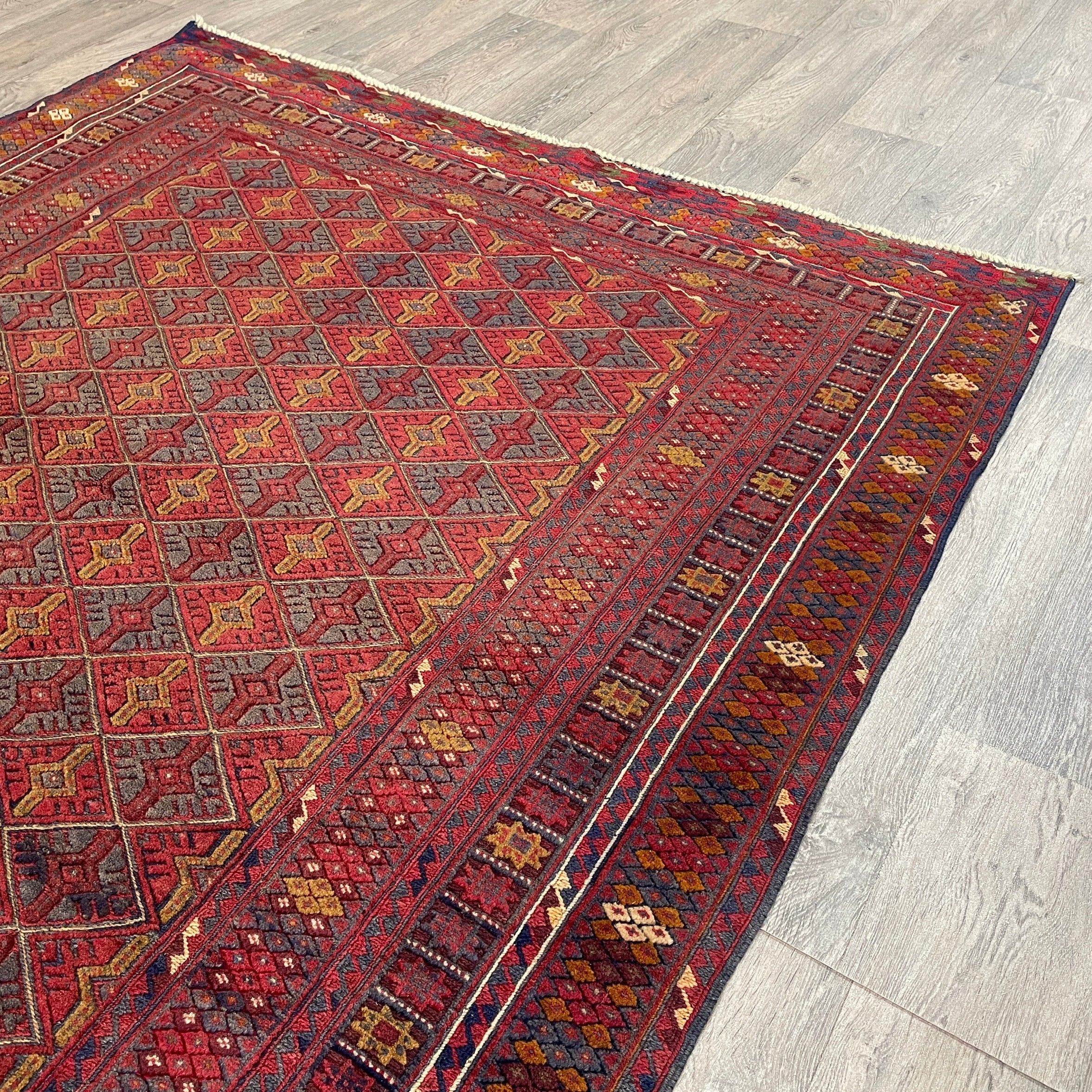 186 x 149 cm | Afghan Fine Mushwani Rug (Belgian Wool)