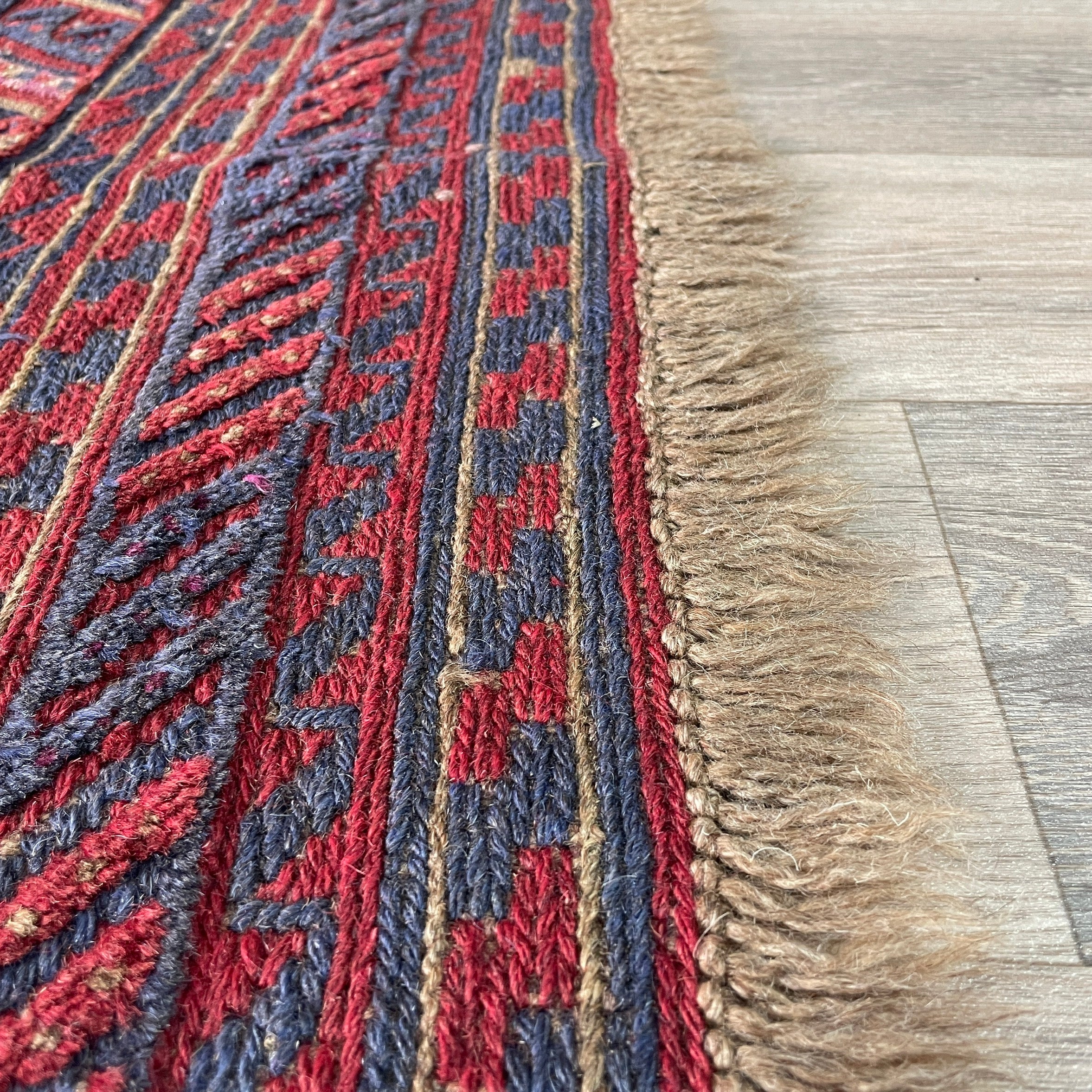188 x 143 cm | Afghan Mushwani Rug