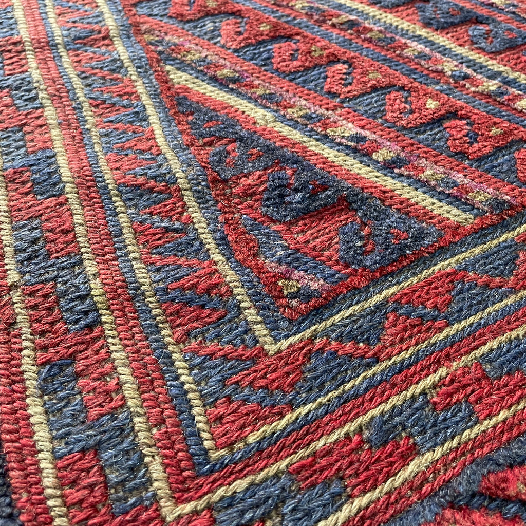 188 x 143 cm | Afghan Mushwani Rug