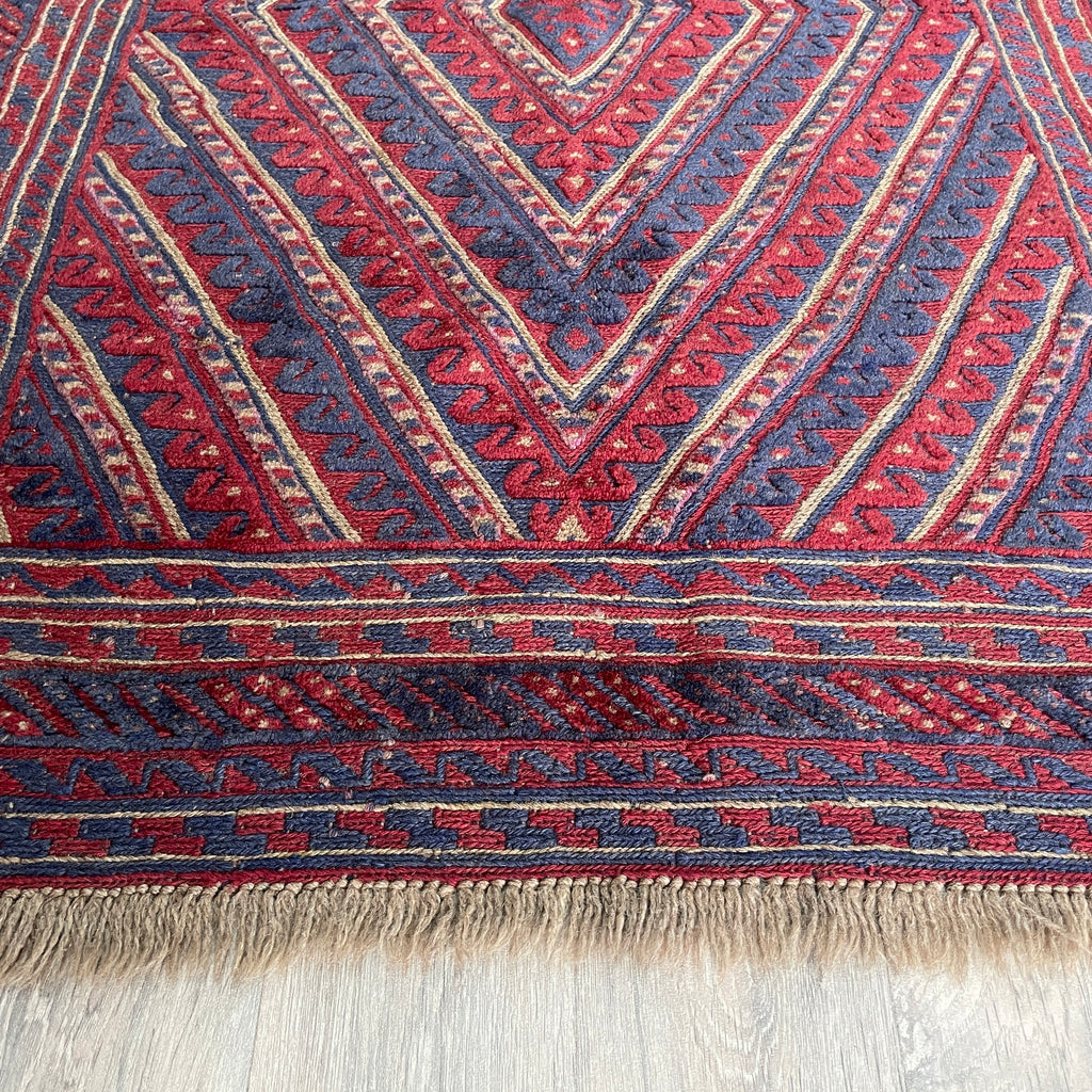 188 x 143 cm | Afghan Mushwani Rug