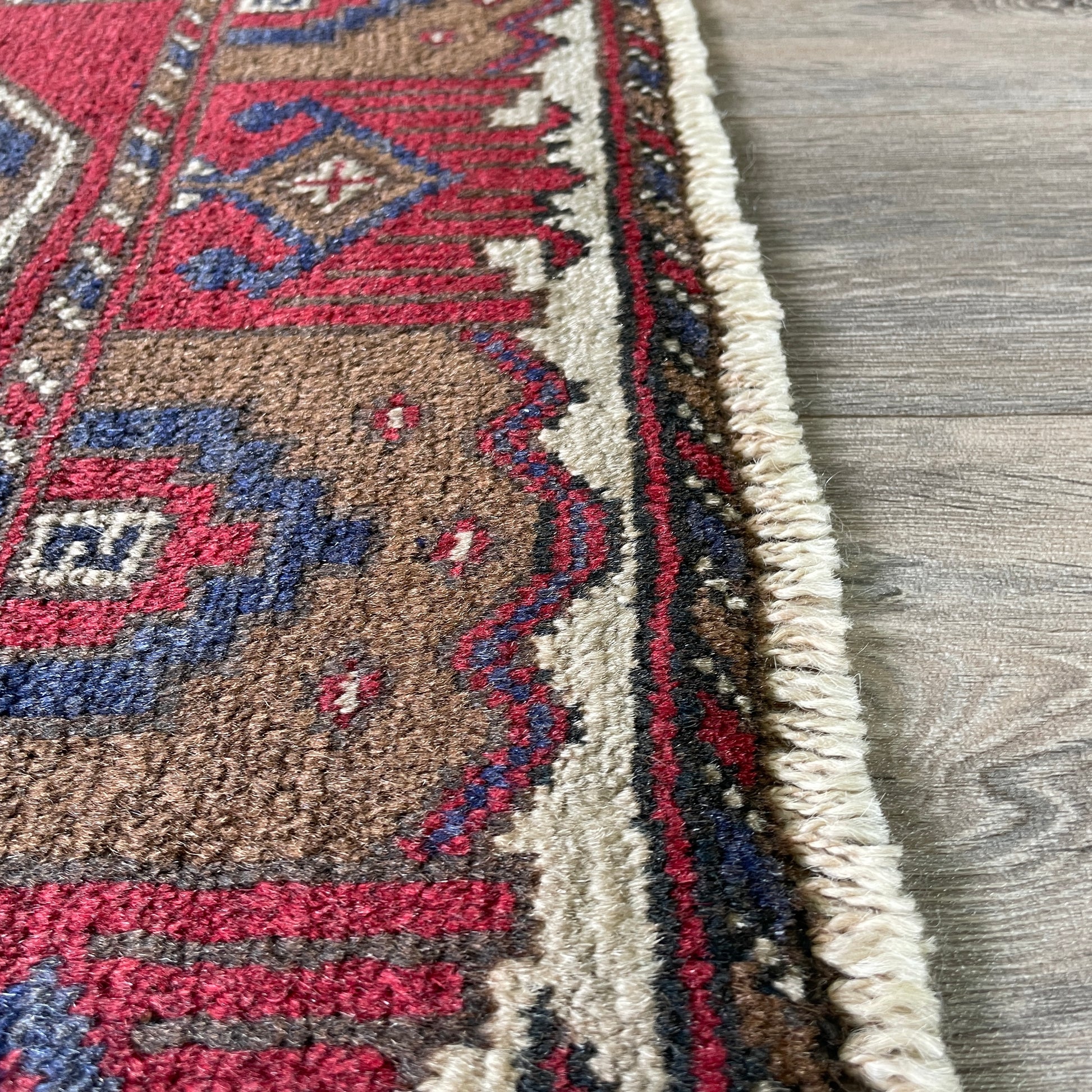 137 x 84 cm | Afghan Ersari Baluch Rug (Old 1980)