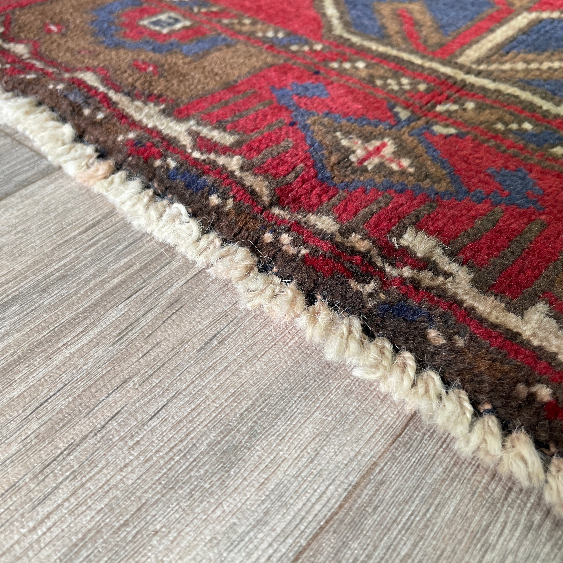 137 x 84 cm | Afghan Ersari Baluch Rug (Old 1980)