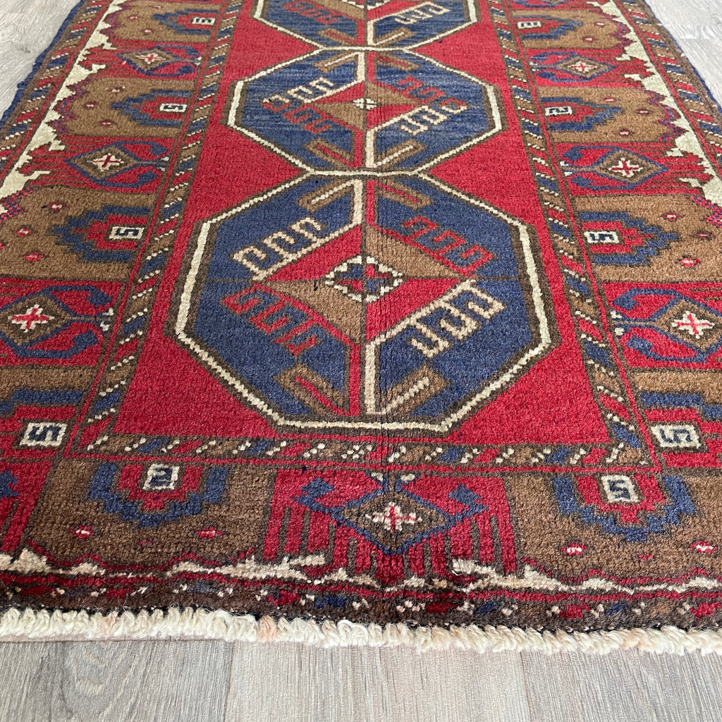 137 x 84 cm | Afghan Ersari Baluch Rug (Old 1980)