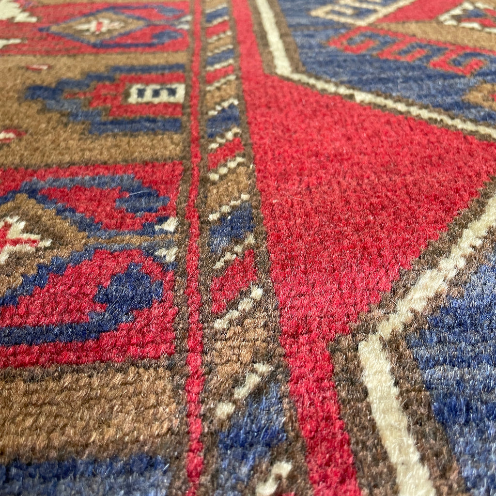 137 x 84 cm | Afghan Ersari Baluch Rug (Old 1980)