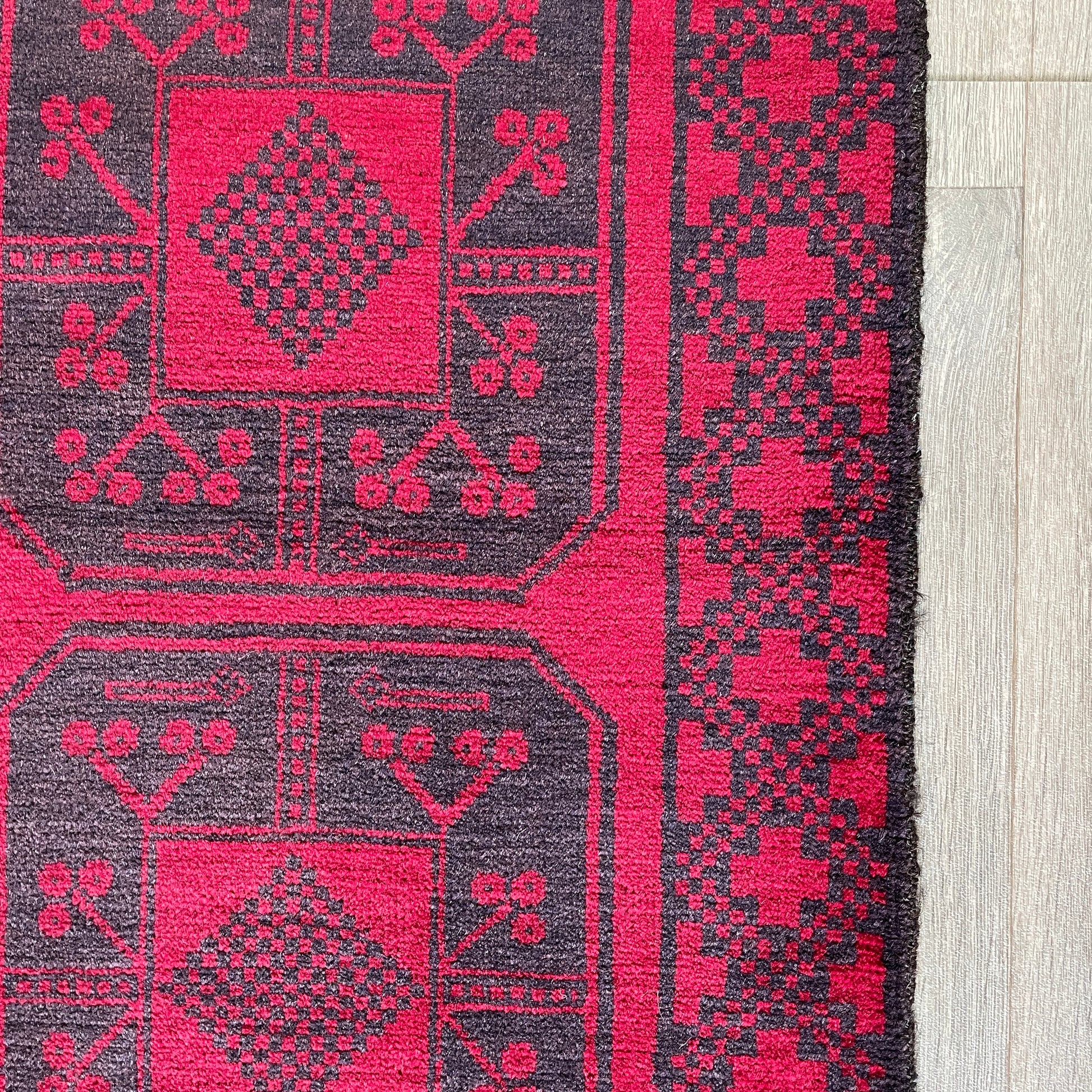 154 x 91 cm | Afghan Ersari Baluch Rug (Old 1980)