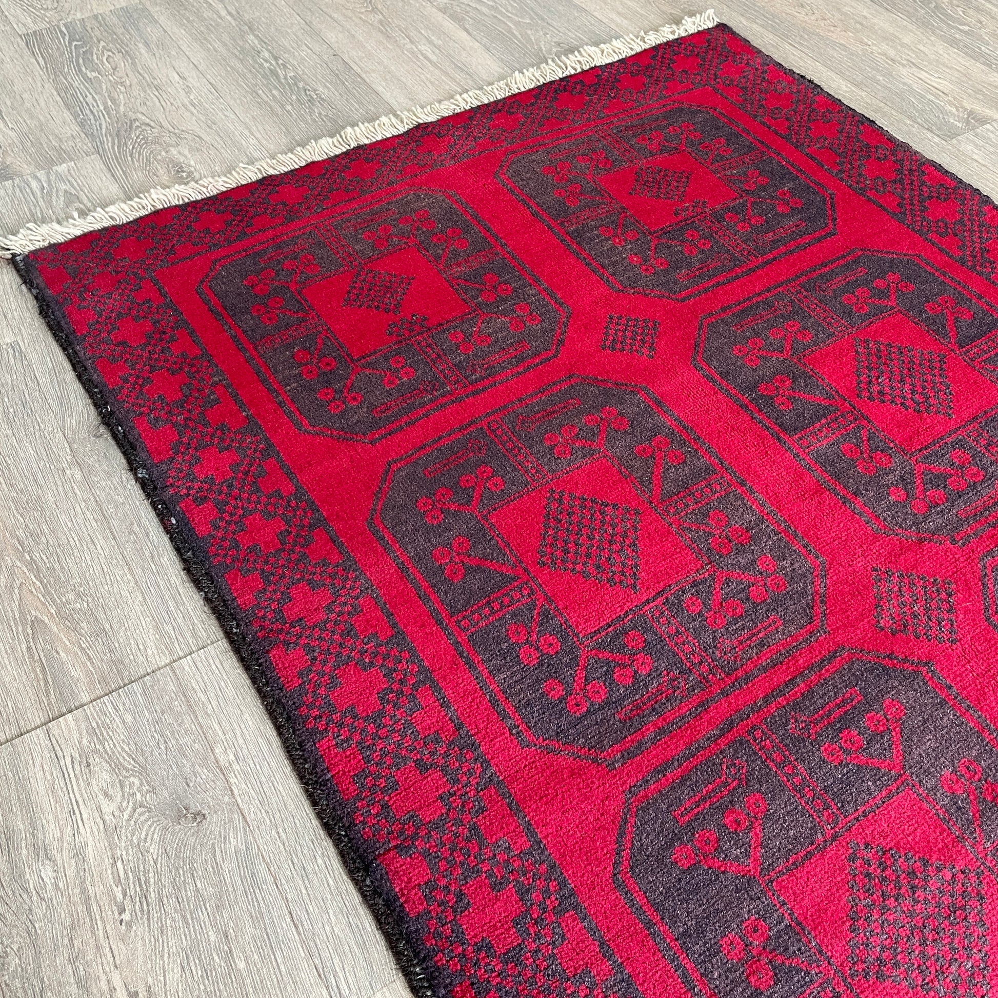 154 x 91 cm | Afghan Ersari Baluch Rug (Old 1980)