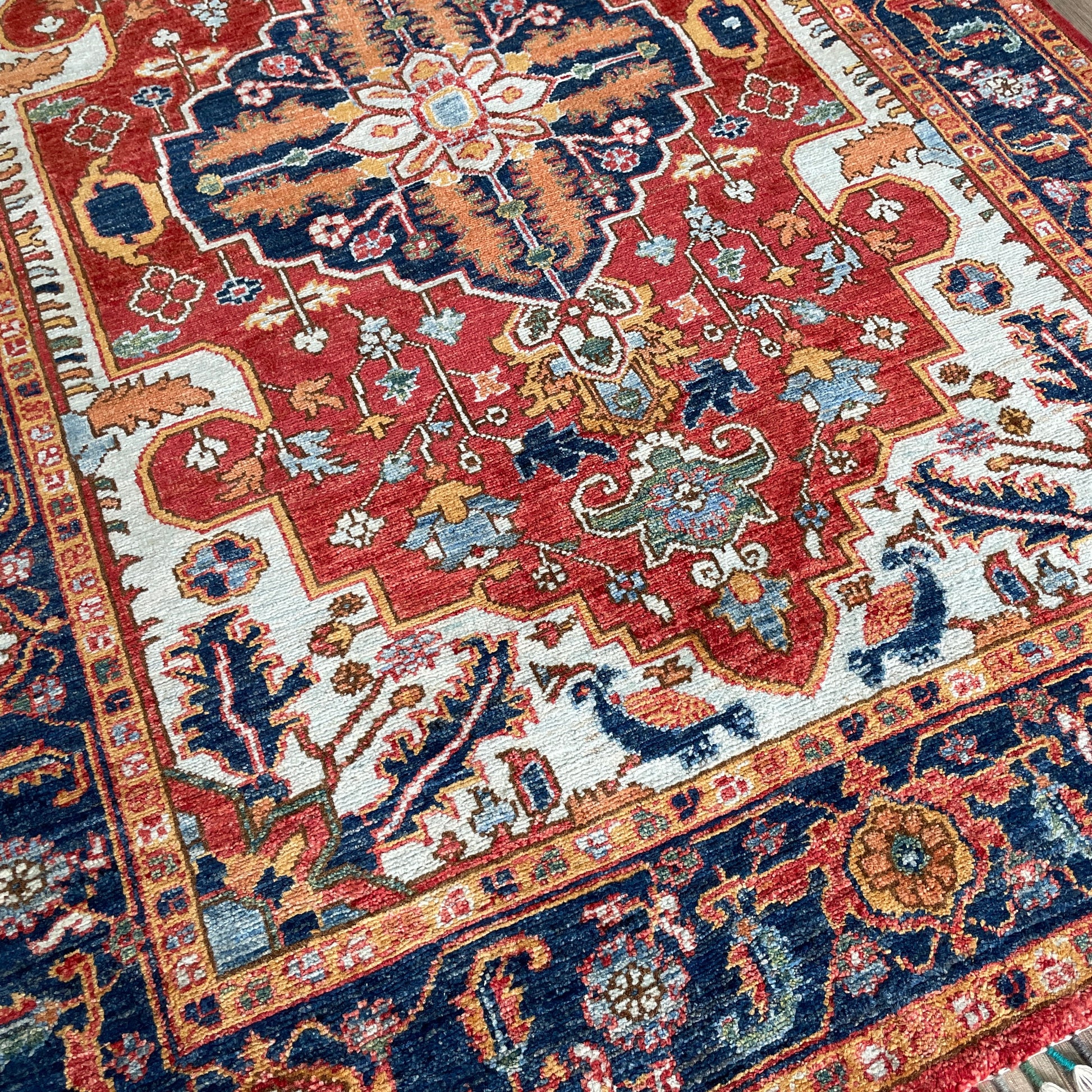 183 x 121 cm | Afghan Heriz Rug