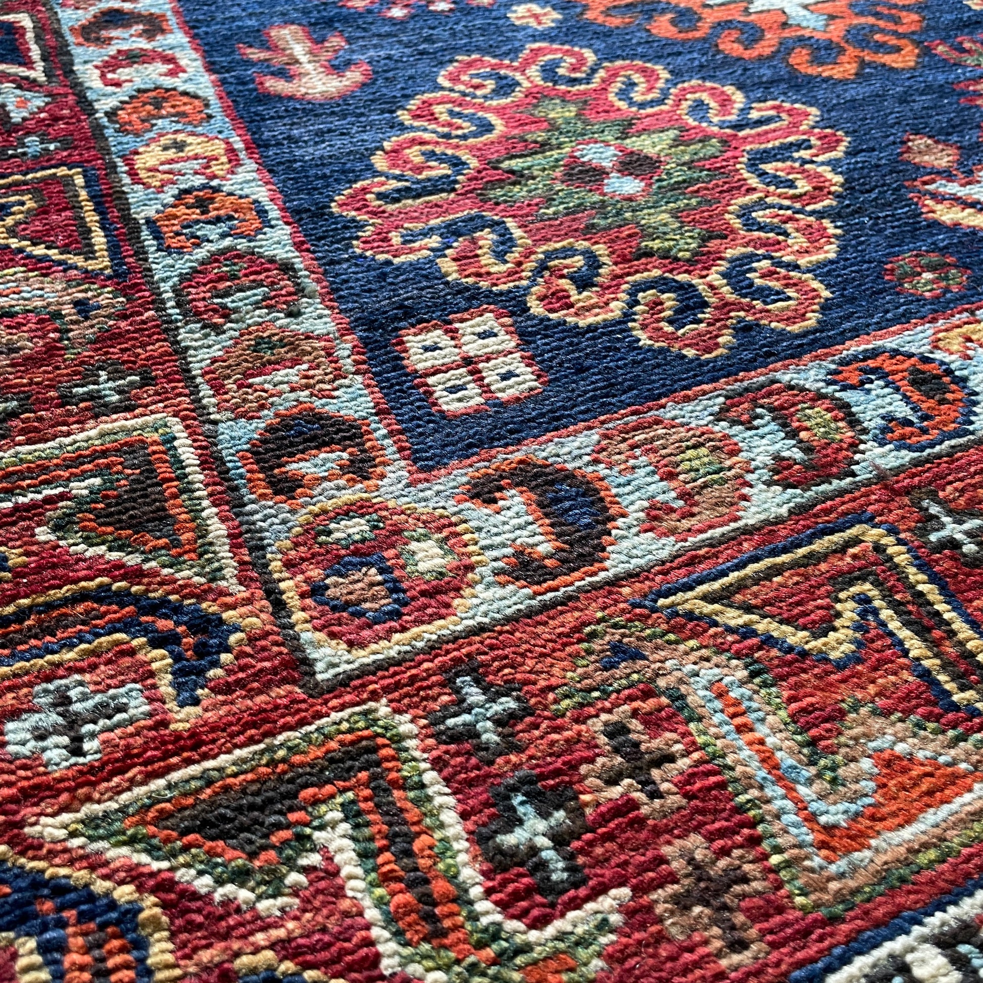 204 x 126 cm | Afghan Caucasian Shirvan Rug