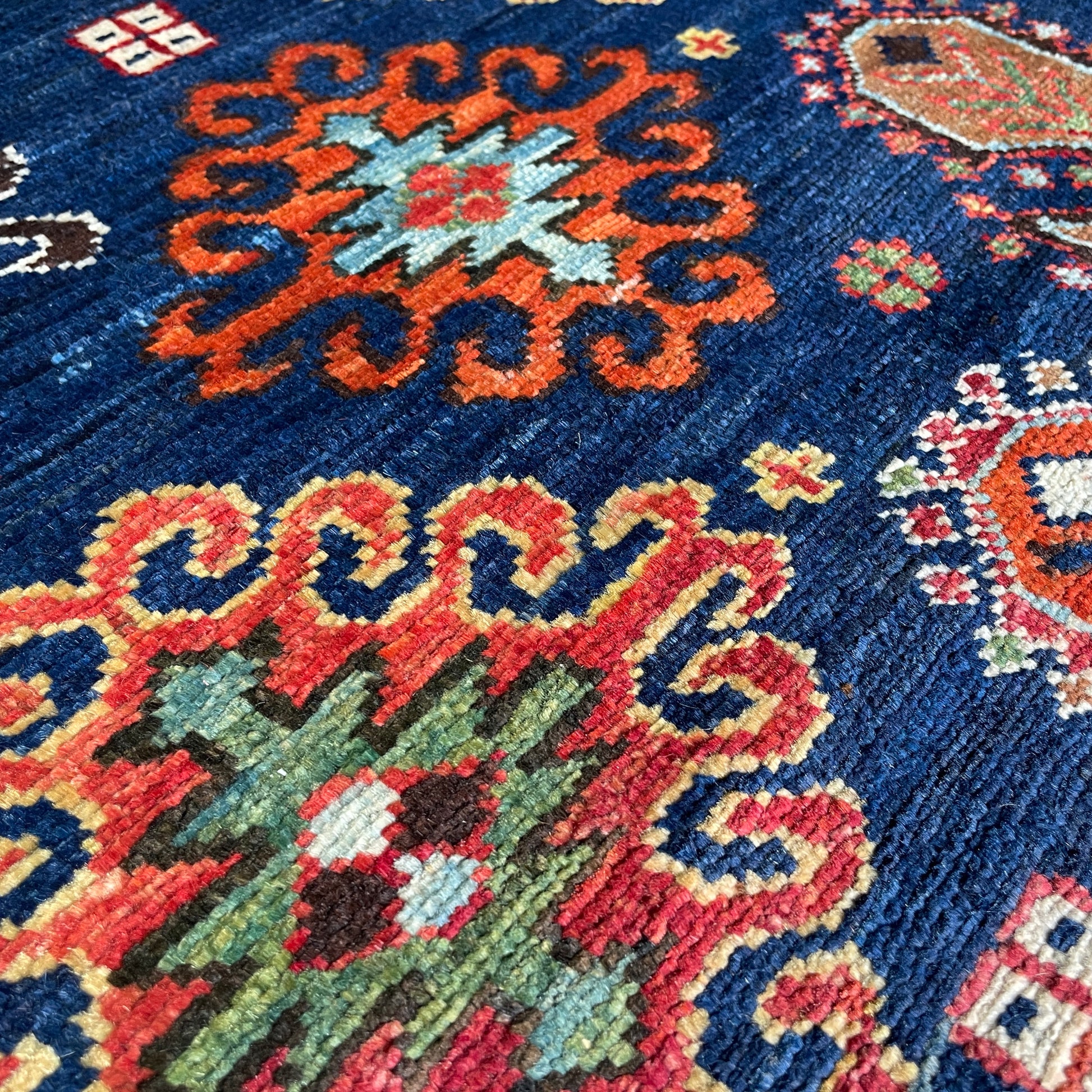 204 x 126 cm | Afghan Caucasian Shirvan Rug