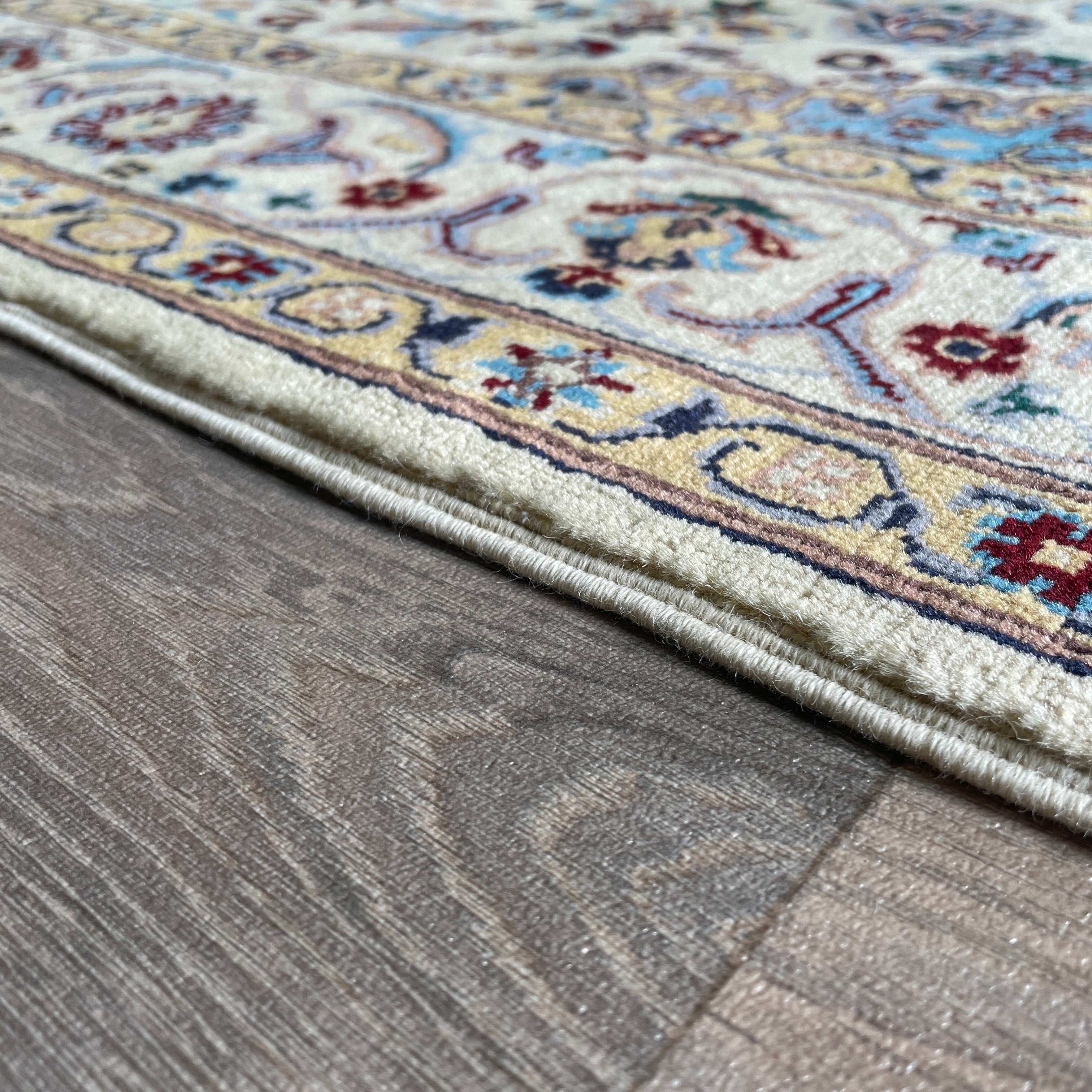 Persian Tabriz Rug (Merino Wool)