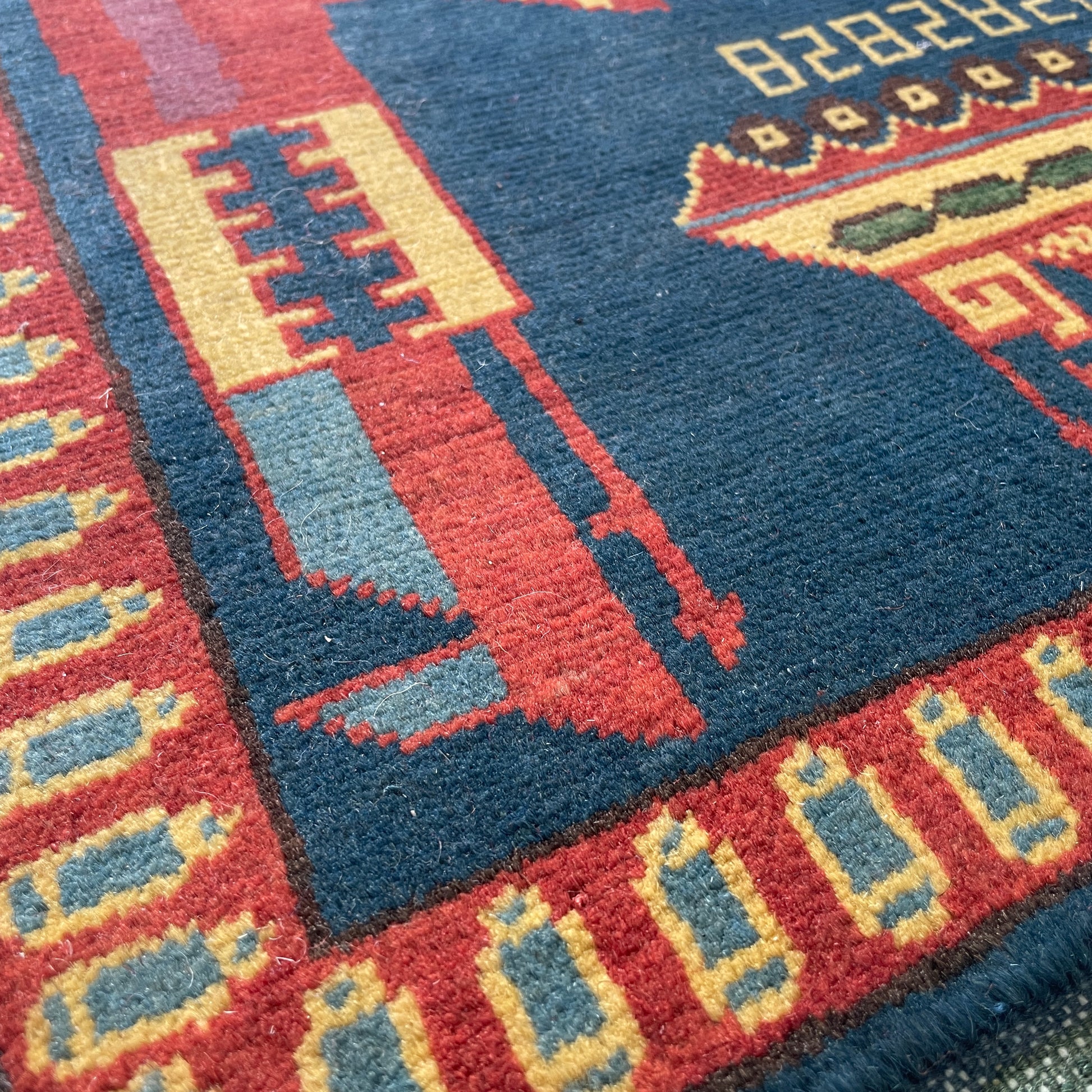 131 x 80 cm | Afghan War Rug
