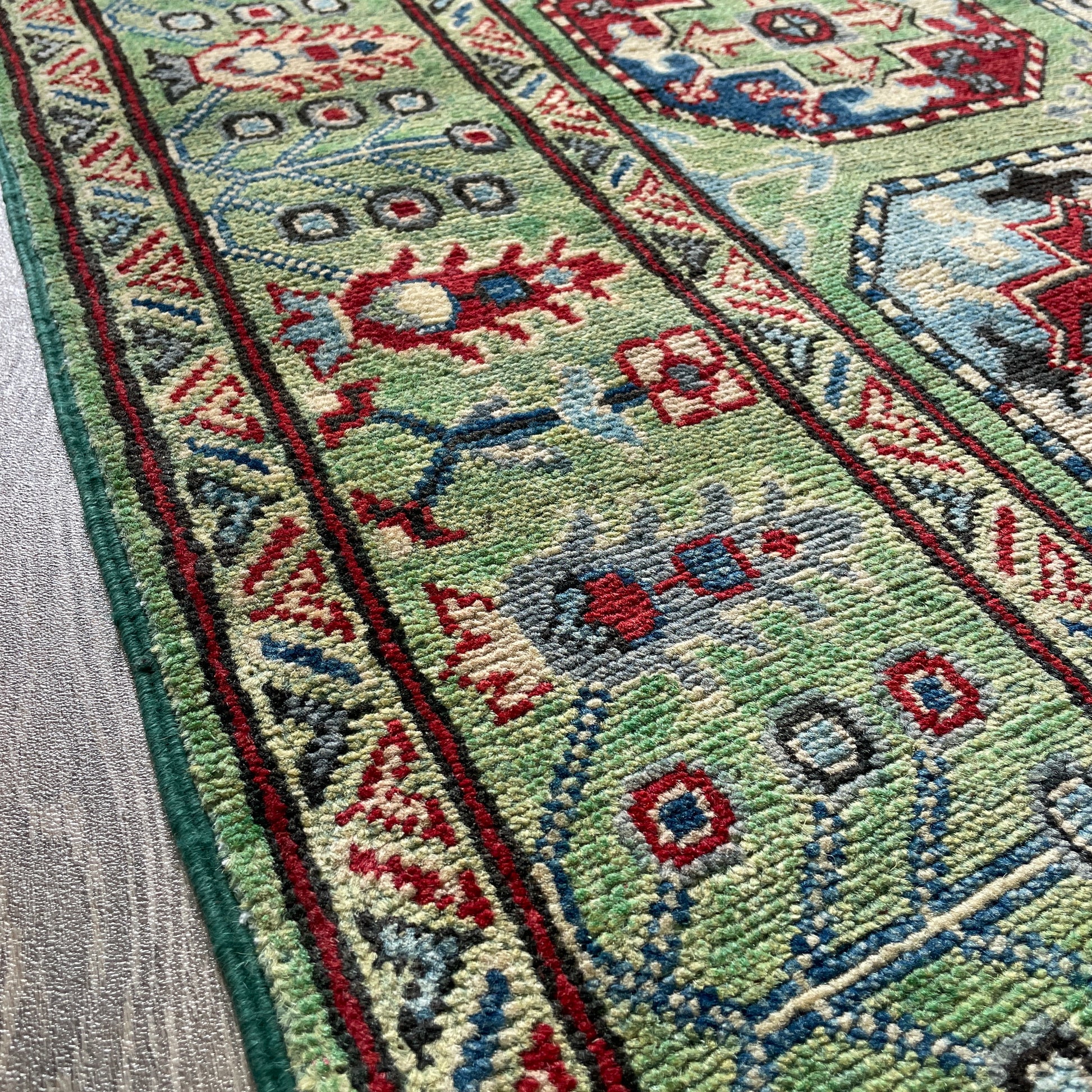 213 x 148 cm | Afghan Ersari Rug