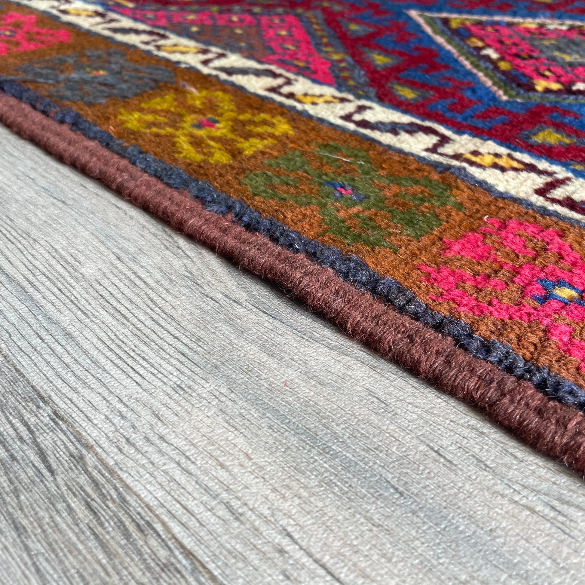 260 x 64 cm | Afghan Mushwani Runner