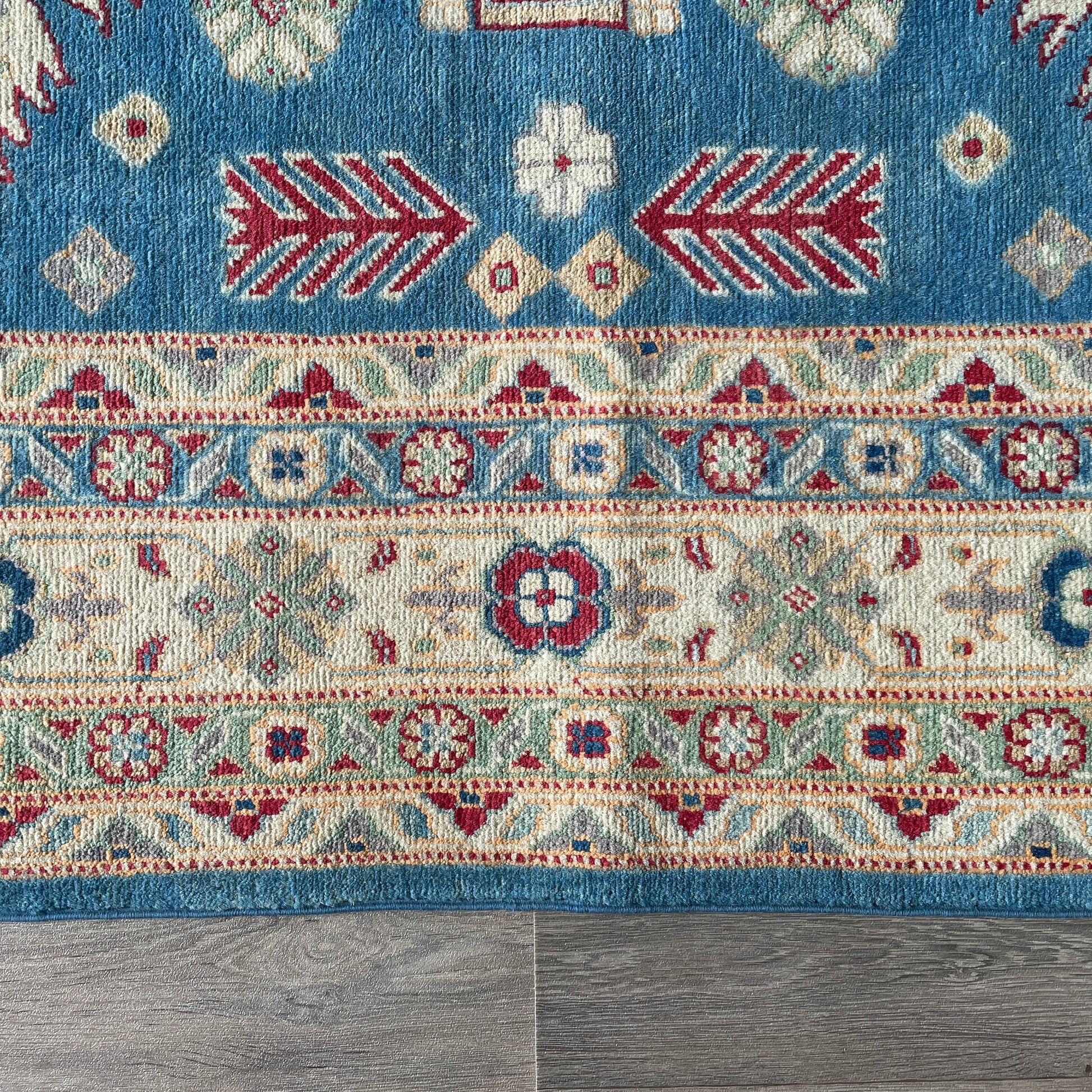 272 x 184 cm | Afghan Kazak Yakash Rug